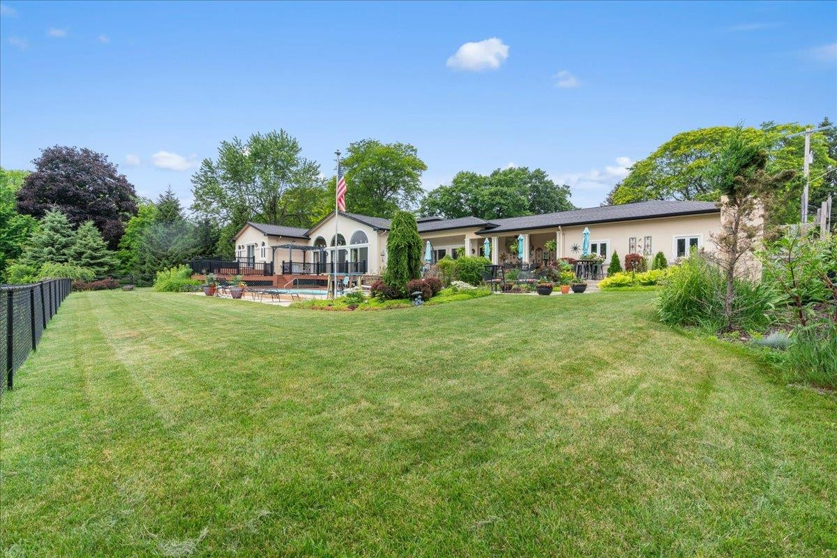 415 Curwood Drive, Owosso, MI 48867 — Photo 20