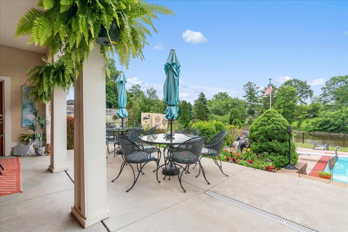415 Curwood Drive, Owosso, MI 48867 — Photo 32