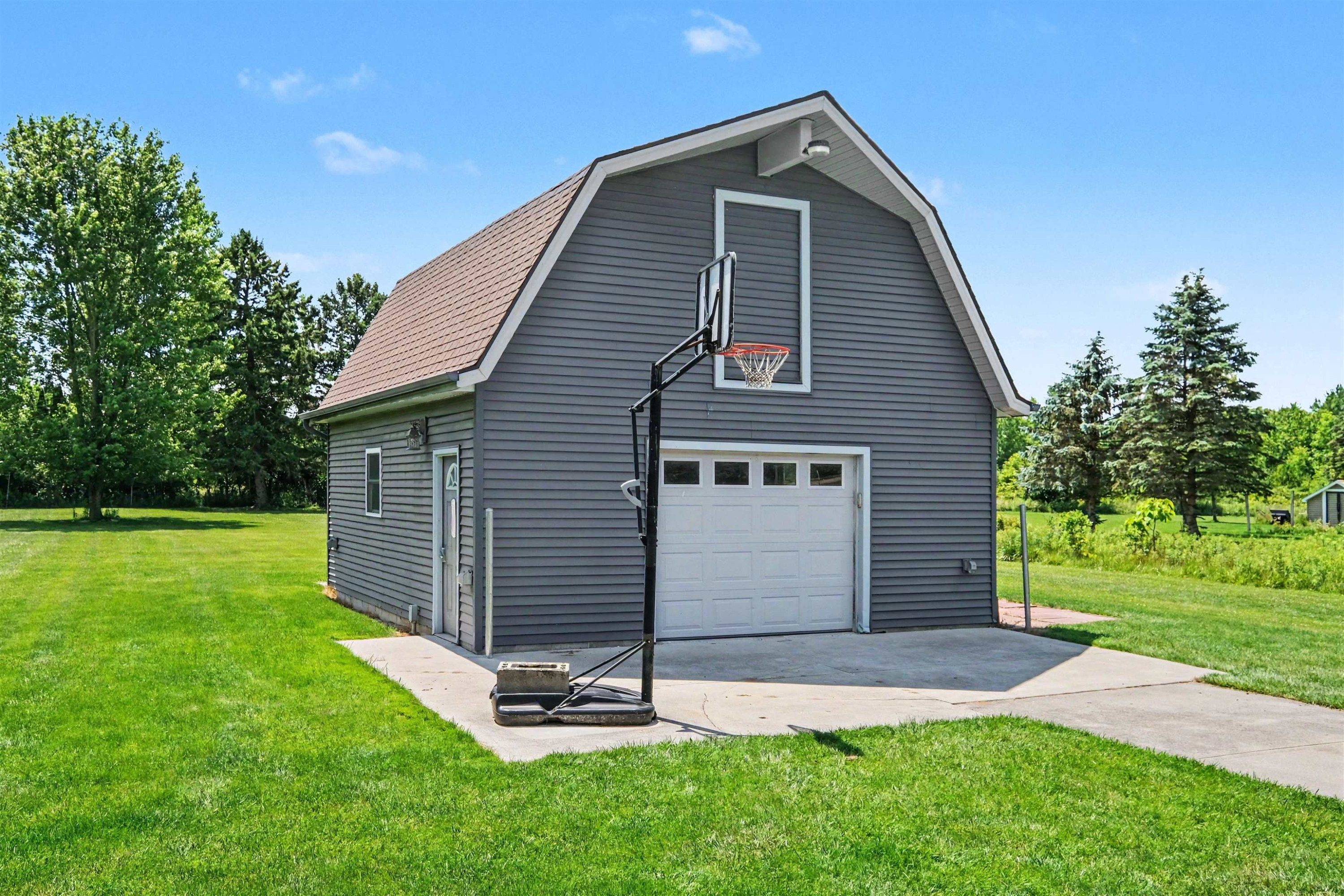 8155 Corunna Road, Flint, MI 48532 — Photo 4
