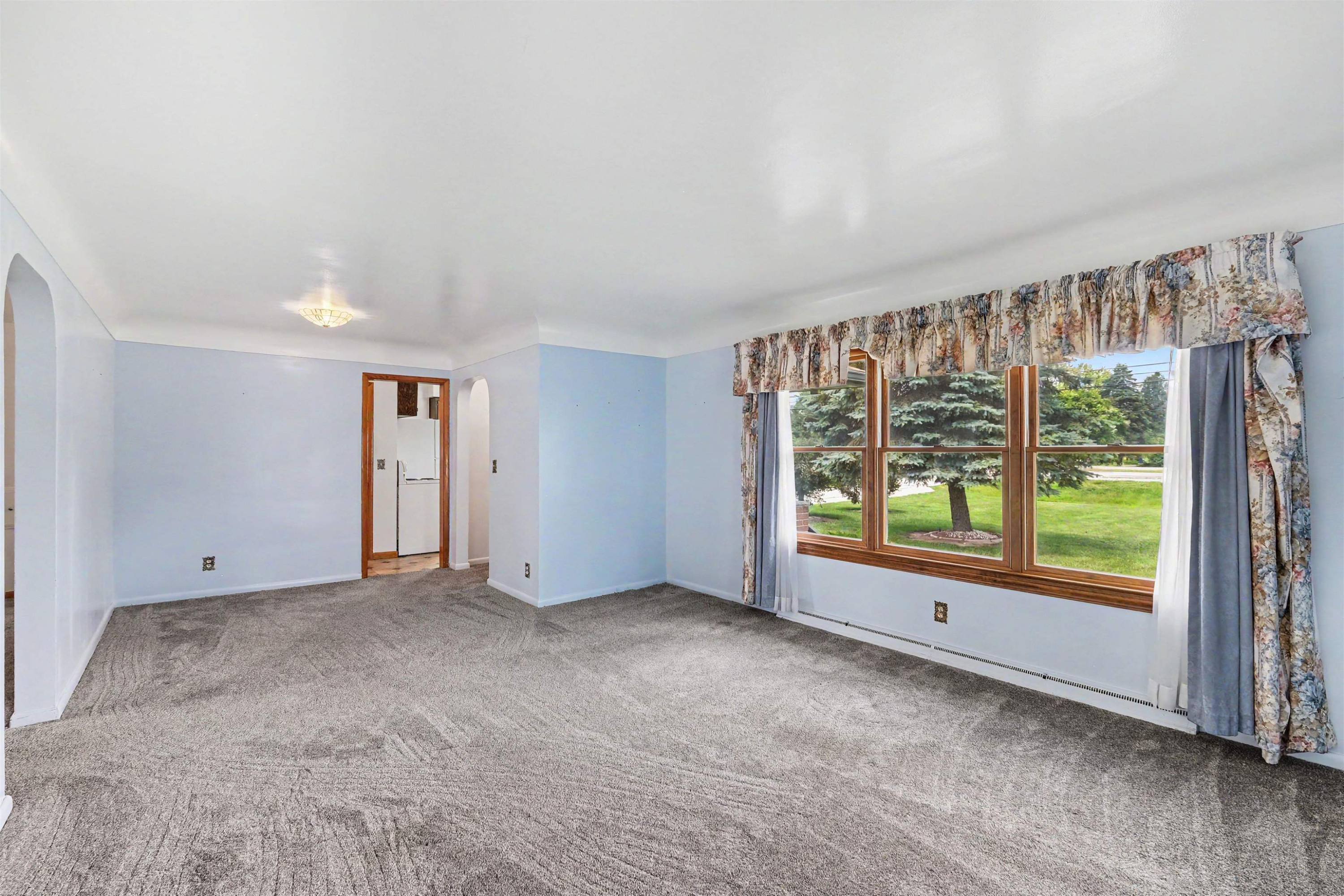 8155 Corunna Road, Flint, MI 48532 — Photo 6