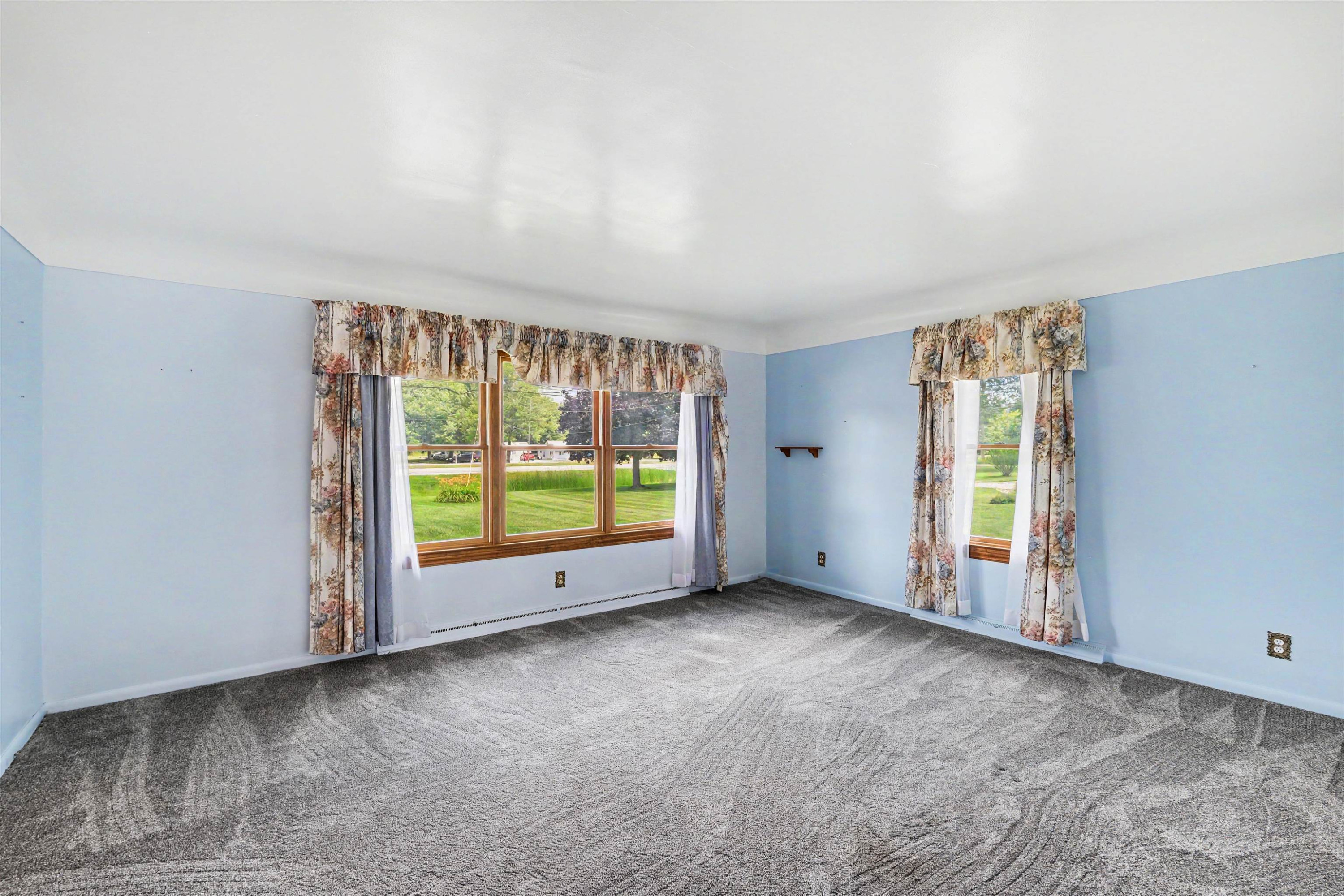 8155 Corunna Road, Flint, MI 48532 — Photo 7
