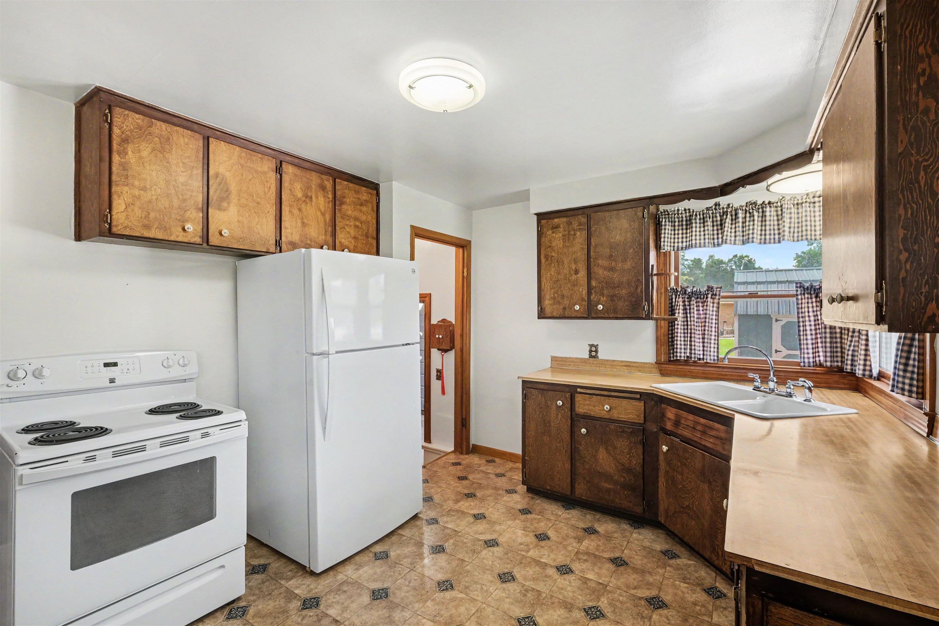 8155 Corunna Road, Flint, MI 48532 — Photo 8