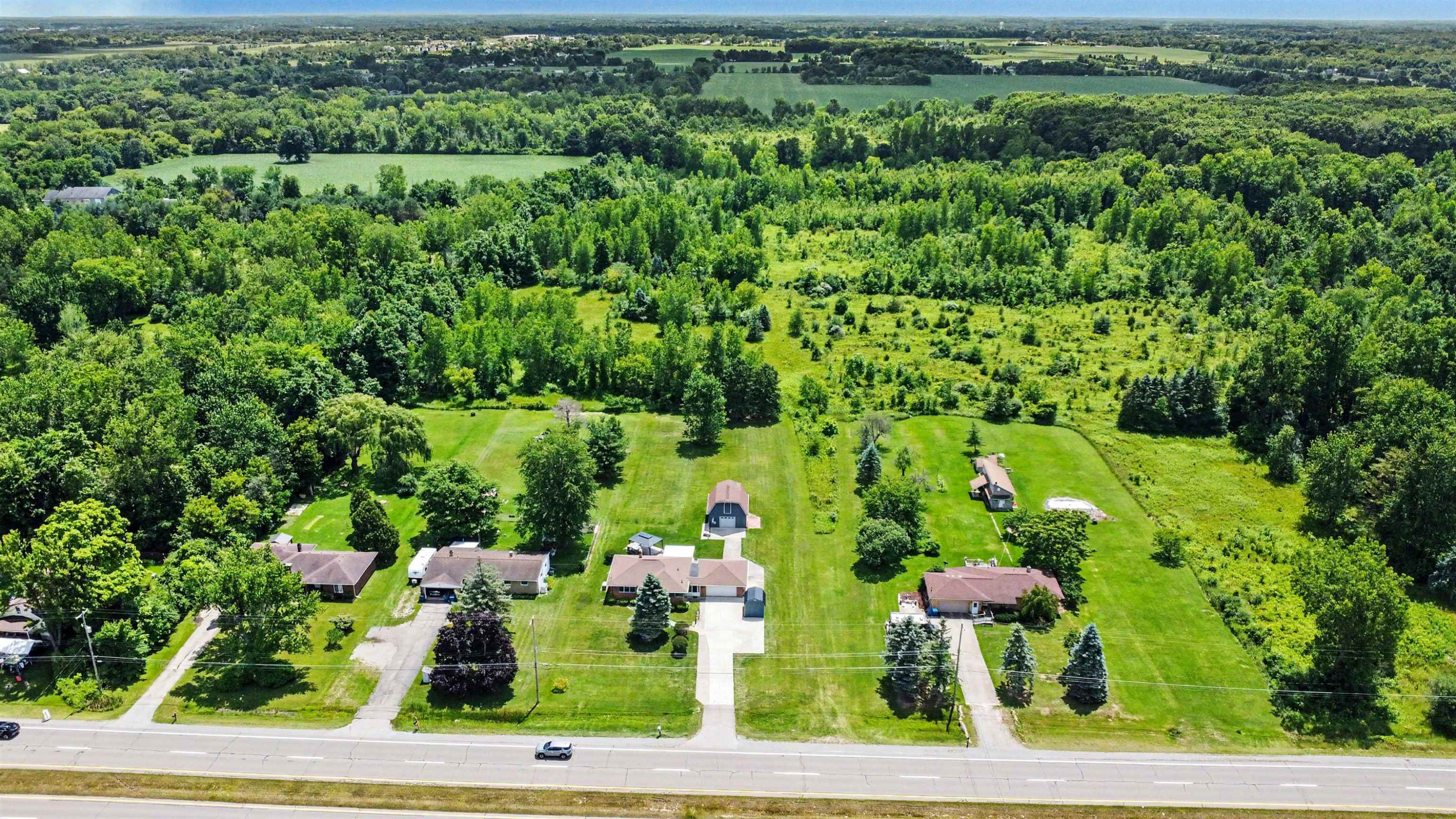 8155 Corunna Road, Flint, MI 48532 — Photo 32