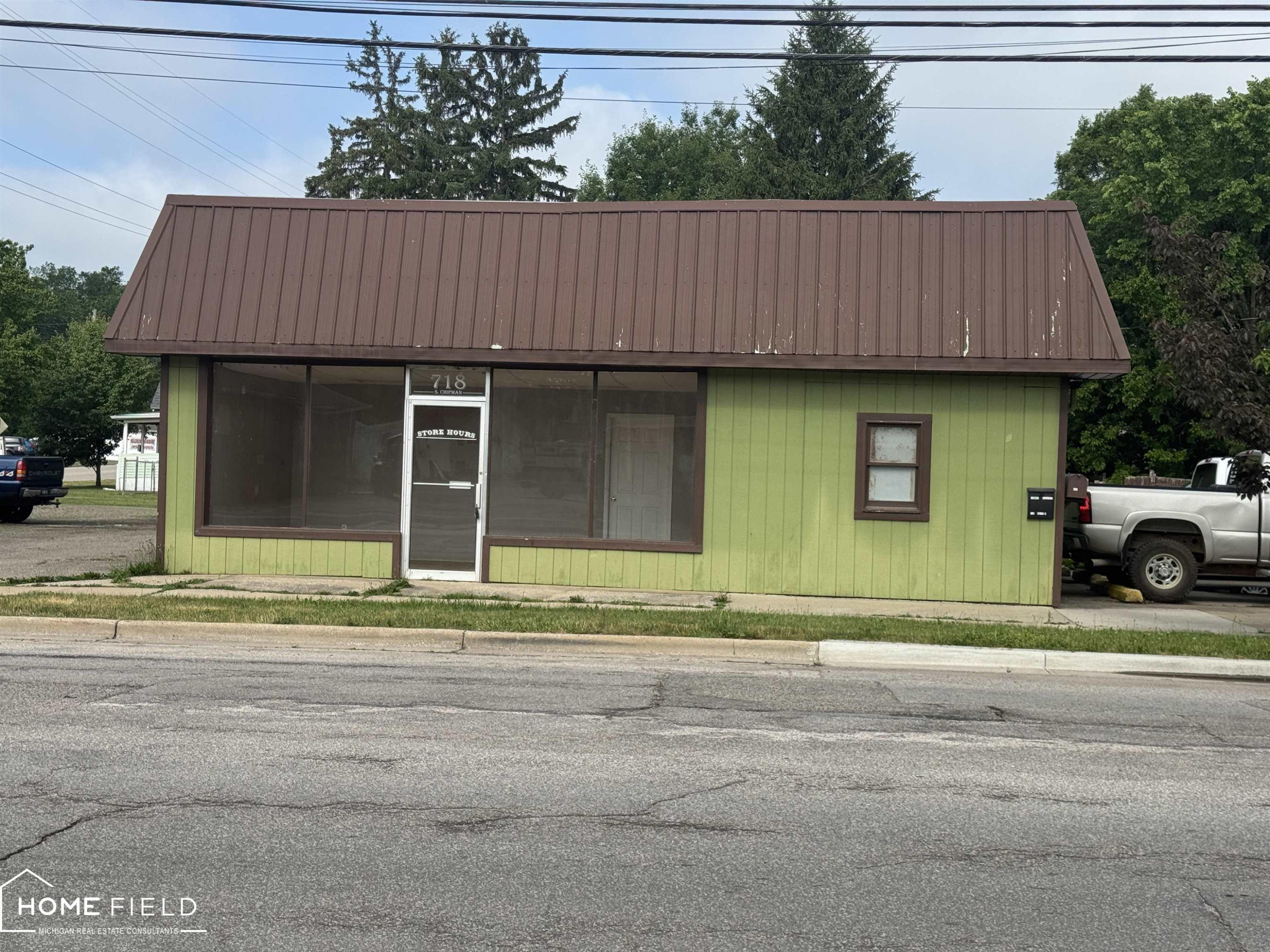 718 S Chipman Street, Owosso, MI 48867 — Photo 2