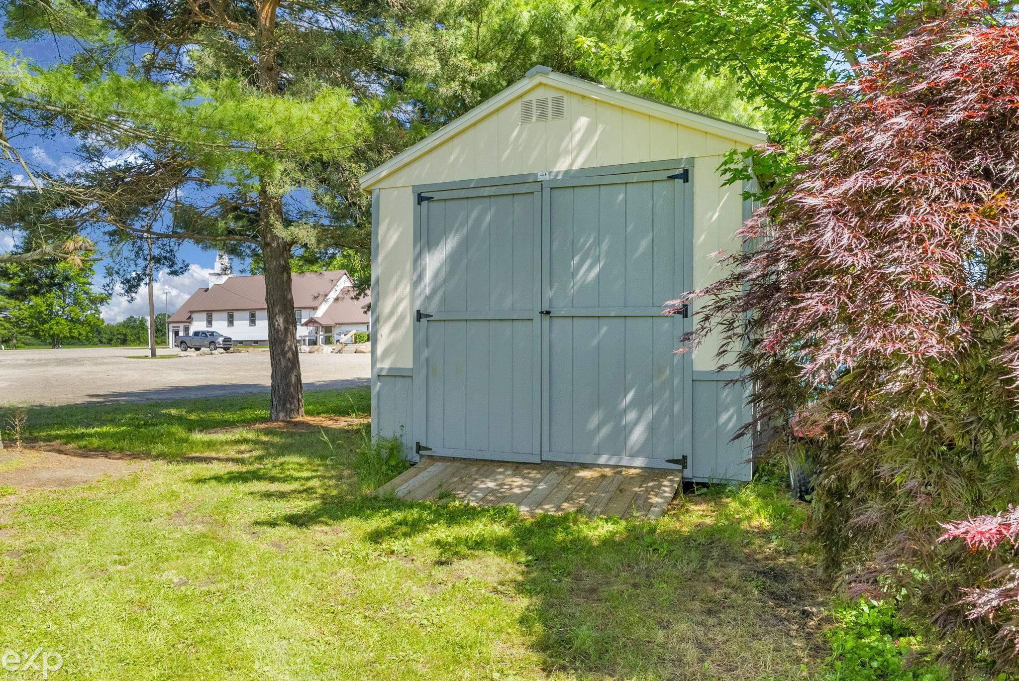 1533 Galbraith Line Road, Fremont, MI 48097 — Photo 43