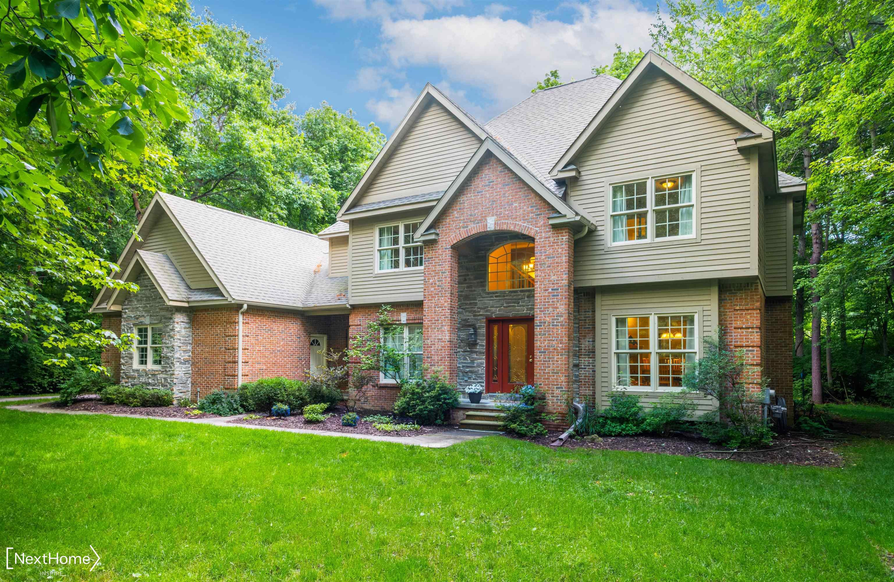 9185 N Island Drive, Flushing, MI 48433