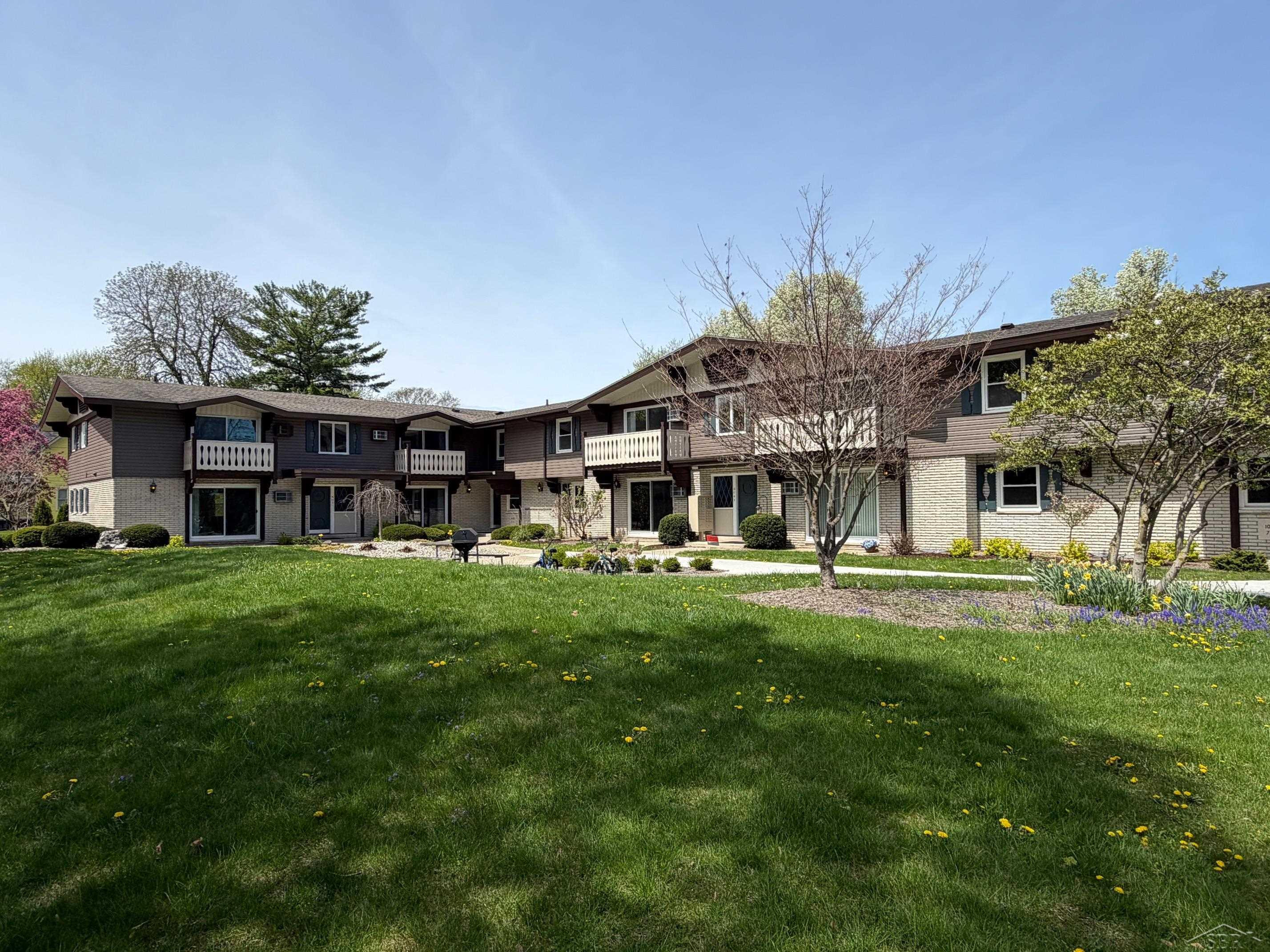 240 W Tuscola UNIT 2 Street, 2, Frankenmuth, MI 48734 — Photo 12