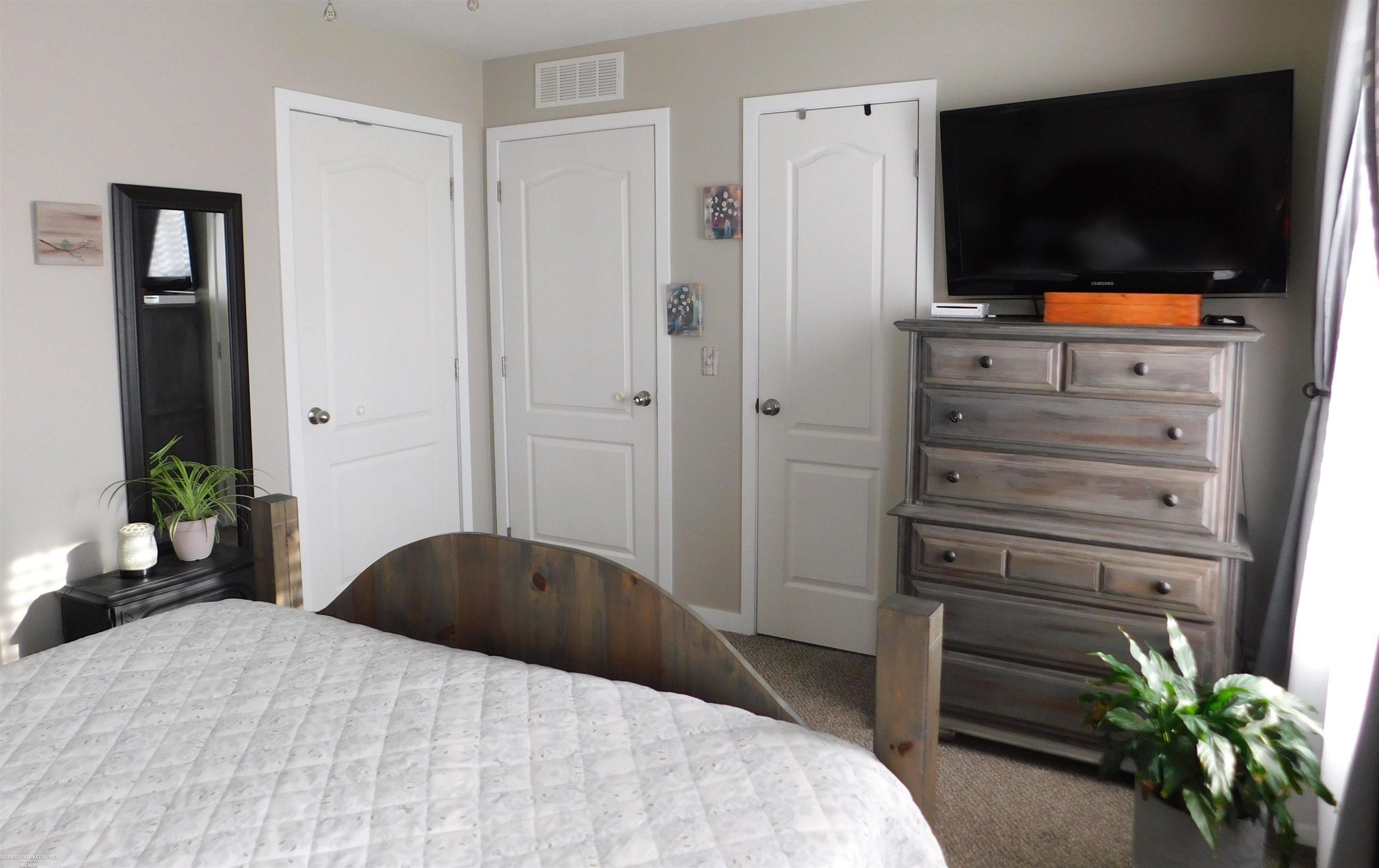 57574 Sawyer Court, MI 48048 — Photo 11