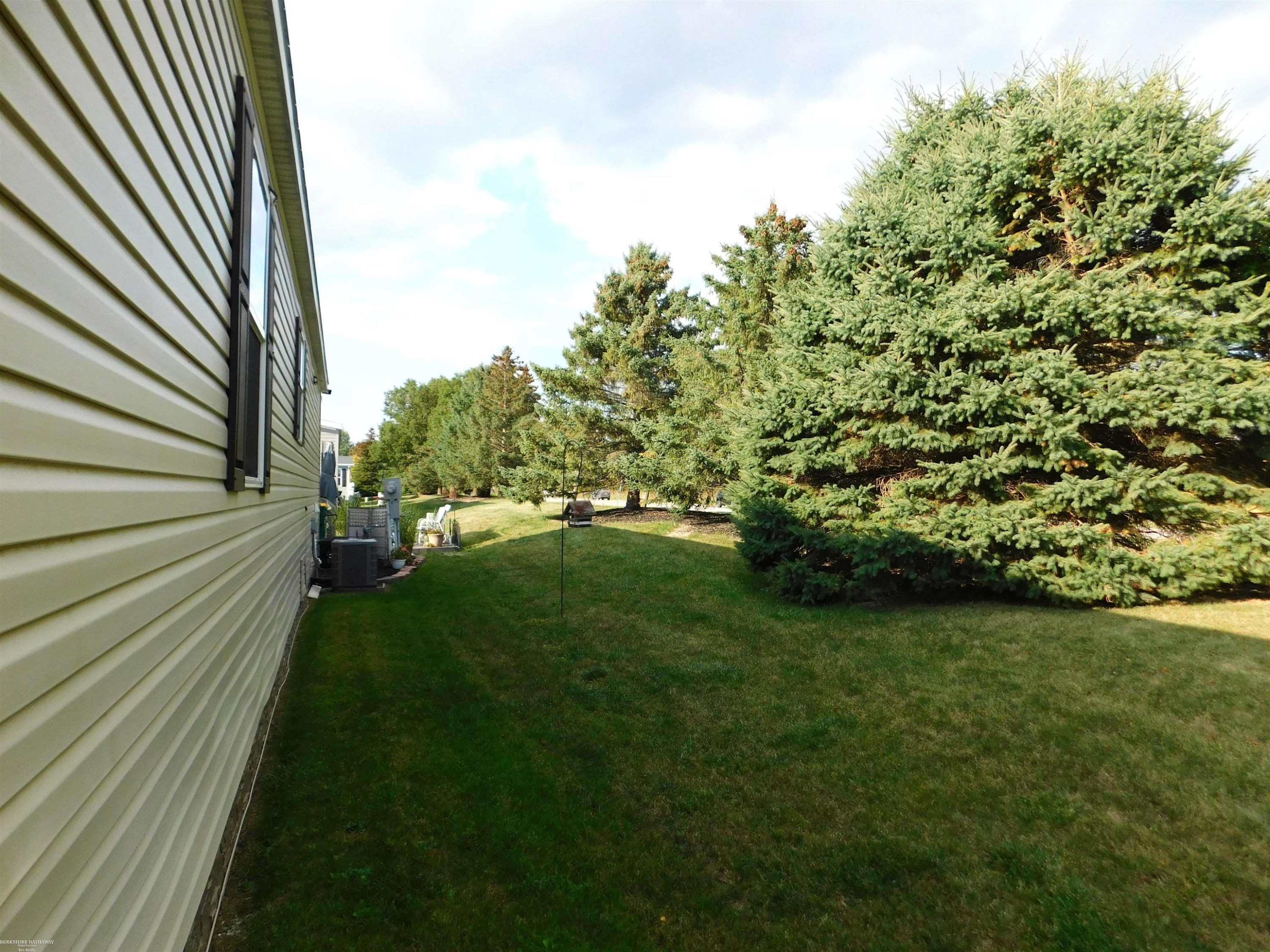 57574 Sawyer Court, MI 48048 — Photo 28