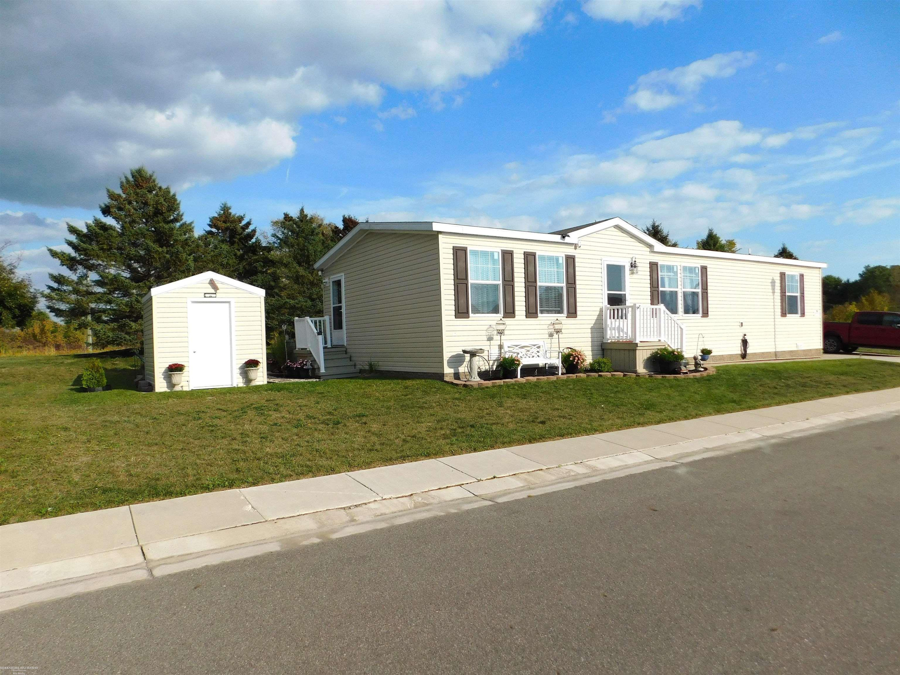 57574 Sawyer Court, MI 48048 — Photo 33