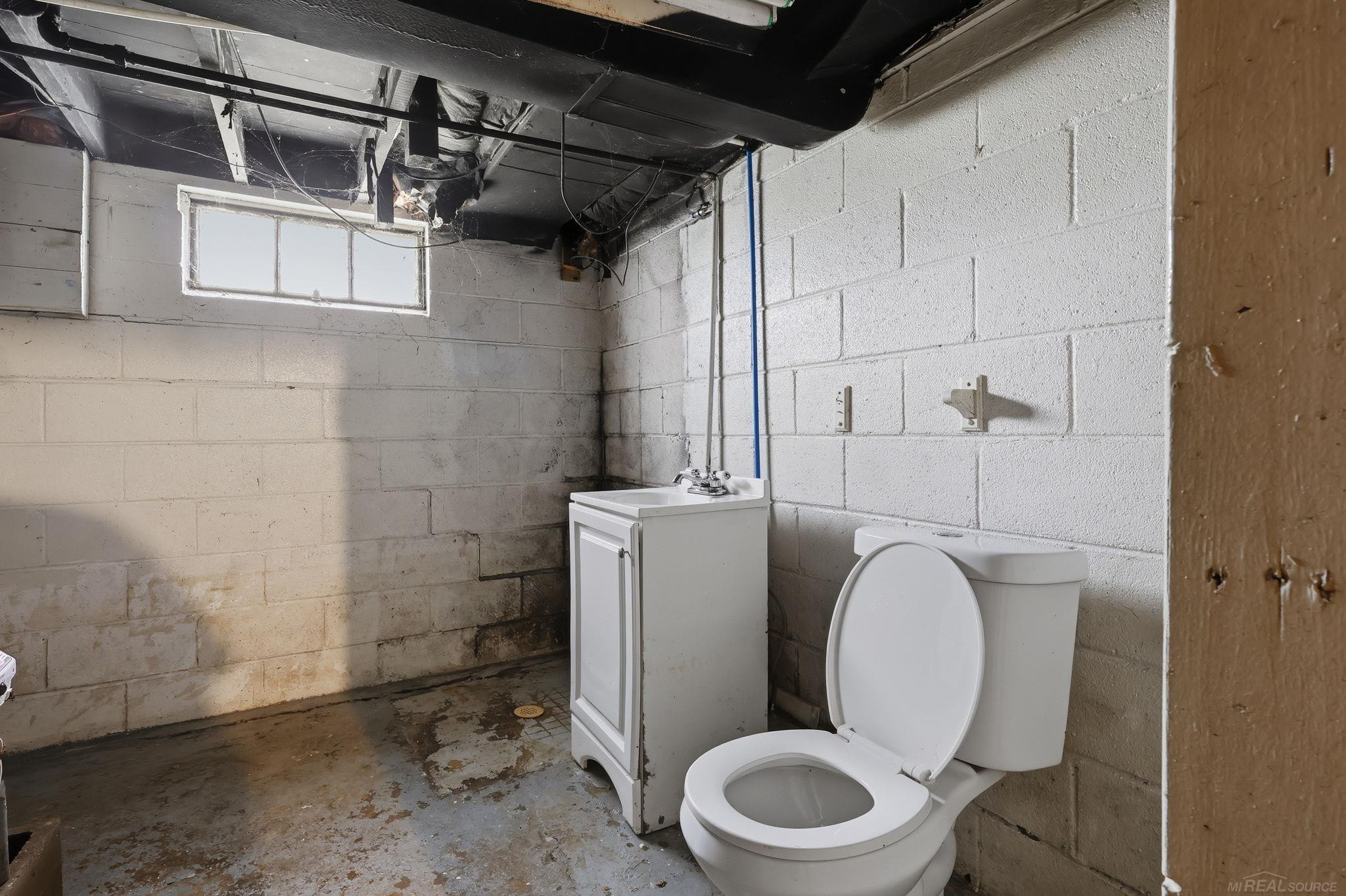 18545 Huntington Avenue, MI 48225 — Photo 18