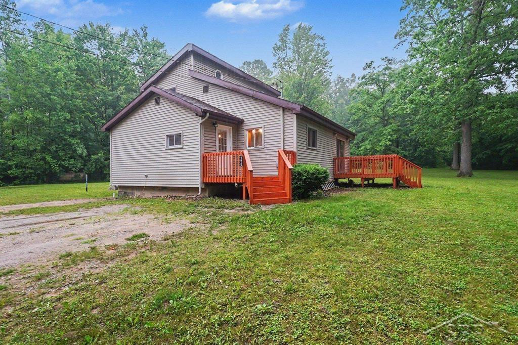 2626 Brady Road, Lupton, MI 48635 — Photo 2