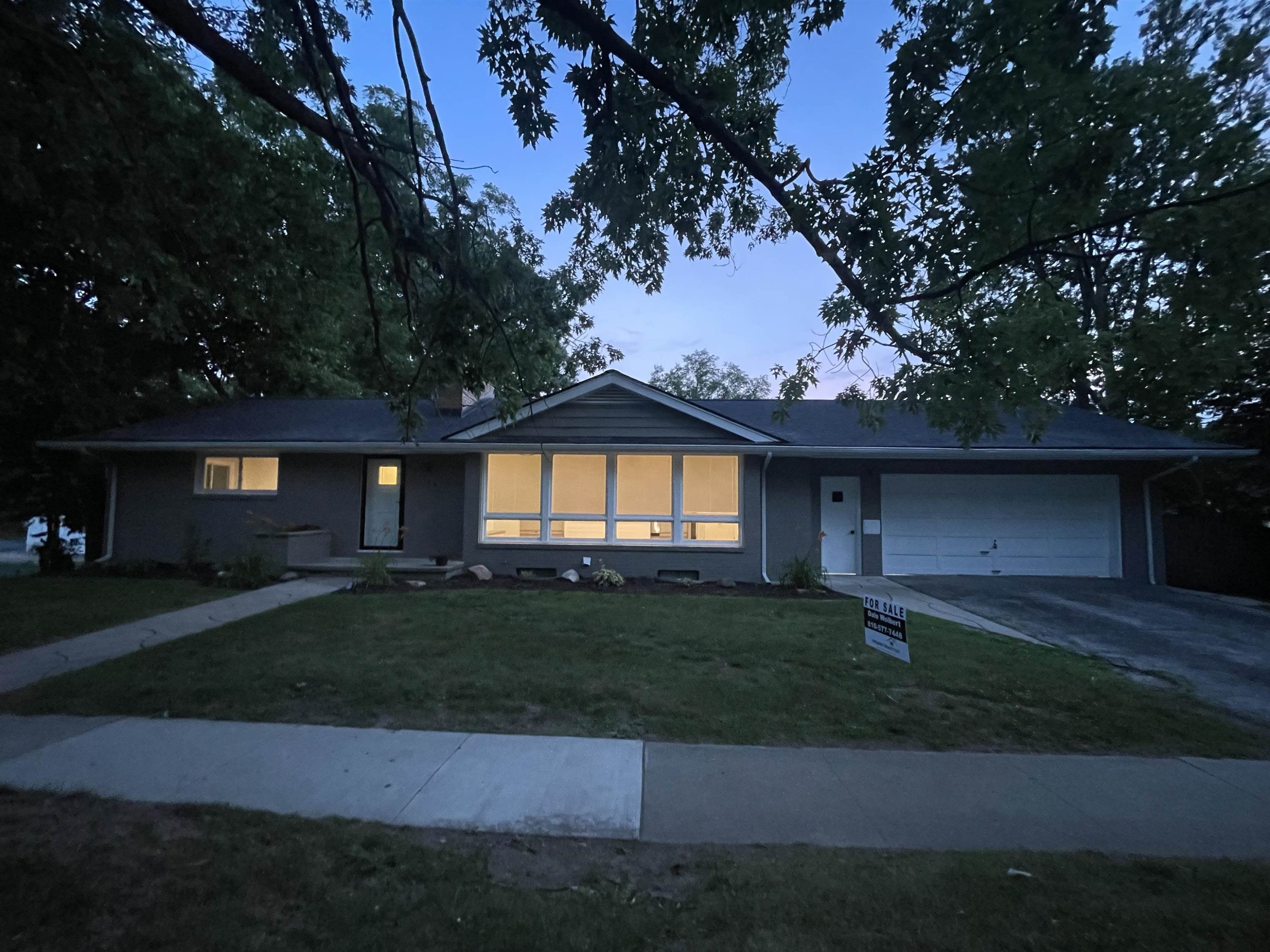 114 E Henry Street, Flushing, MI 48433