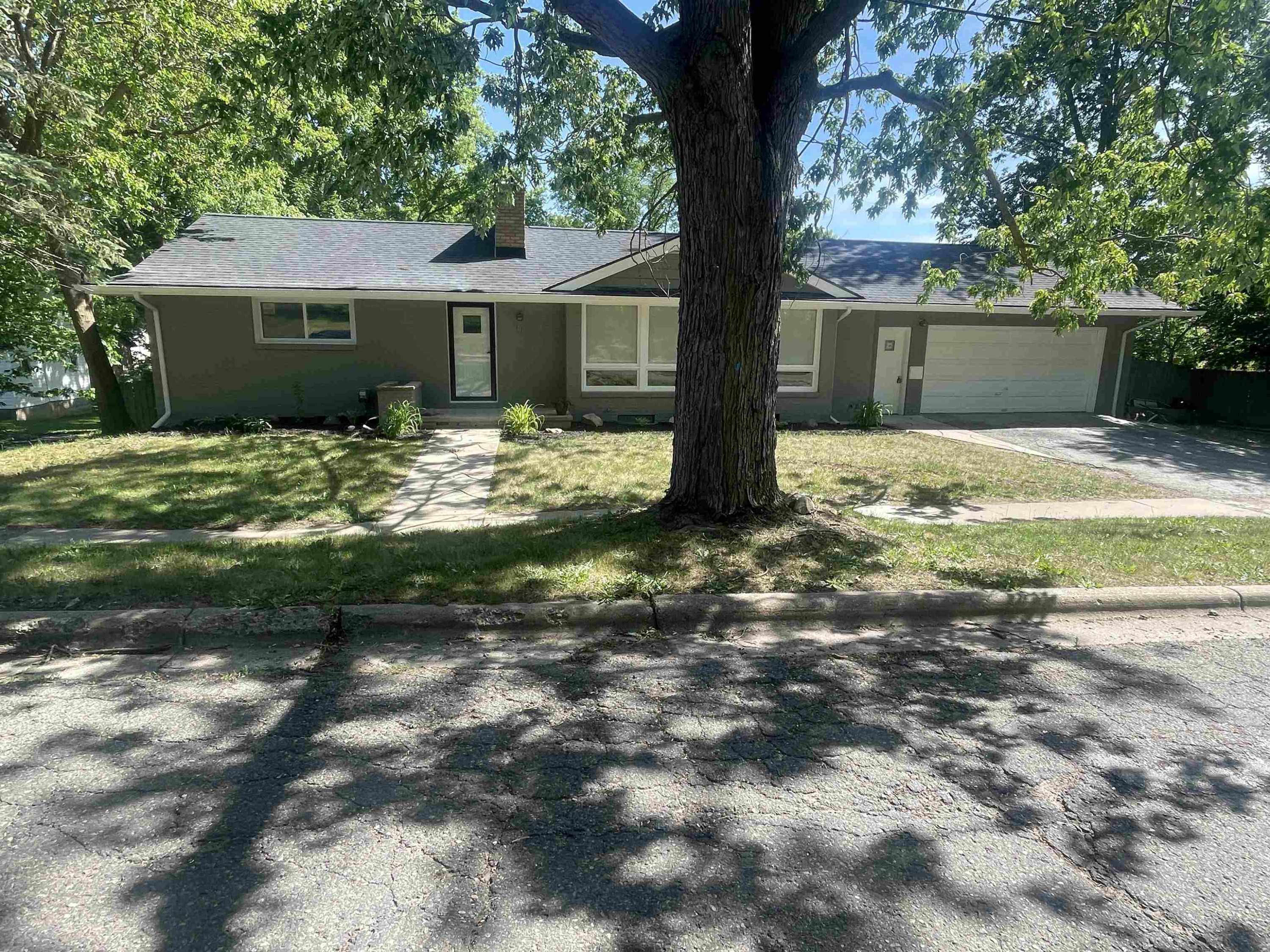 114 E Henry Street, Flushing, MI 48433 — Photo 26