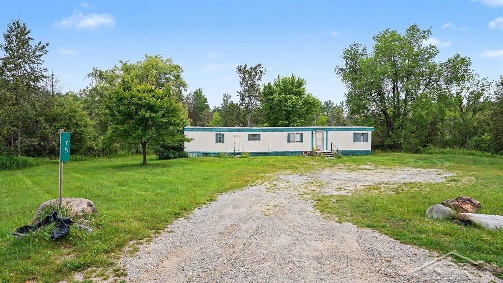 75 E Stockwell Road, Harrison, MI 48624 — Photo 11