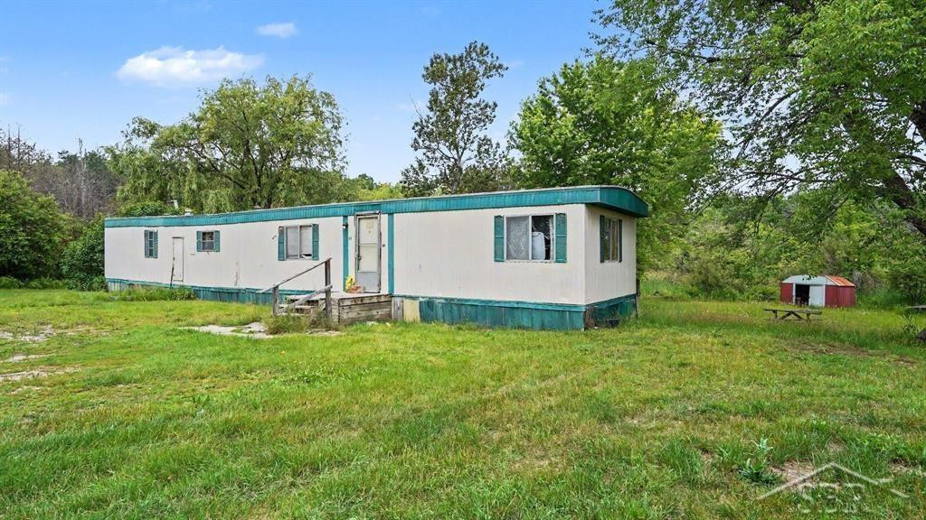 75 E Stockwell Road, Harrison, MI 48624 — Photo 12