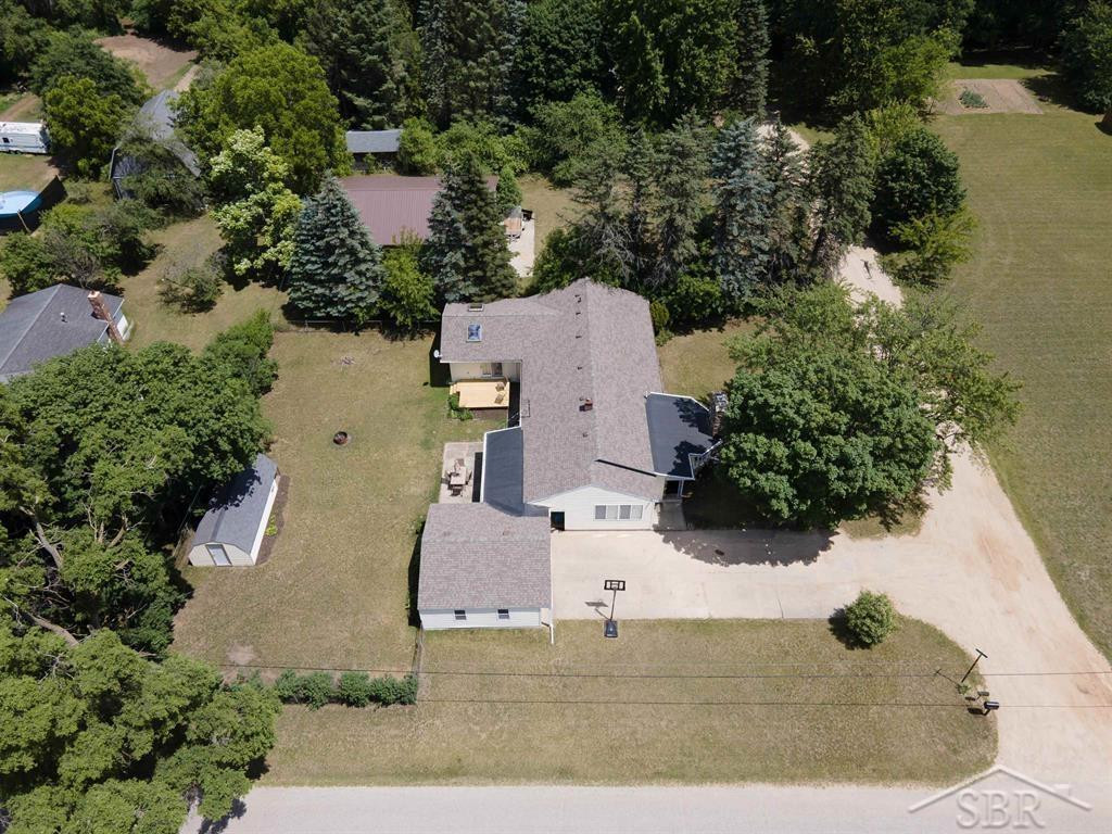 4811 Edgewood Court, Clare, MI 48617 — Photo 2