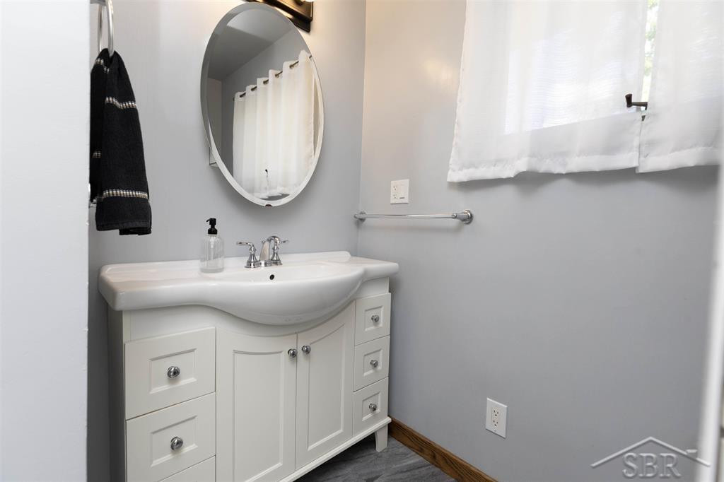 4811 Edgewood Court, Clare, MI 48617 — Photo 17