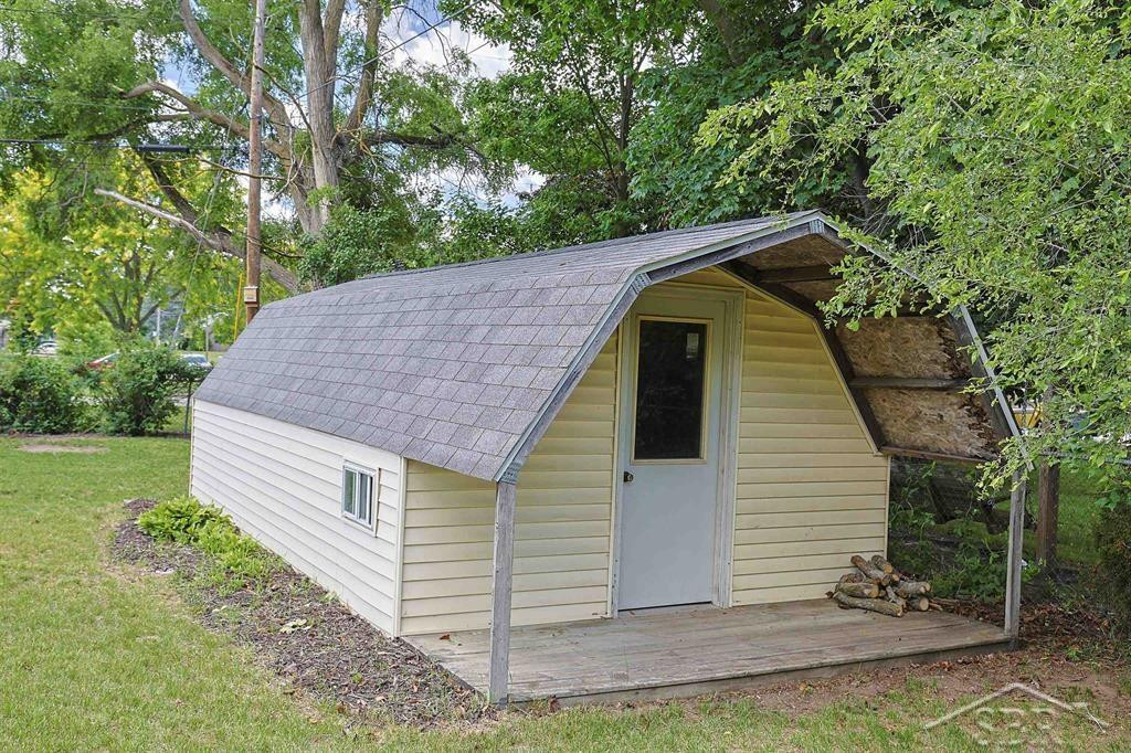 4811 Edgewood Court, Clare, MI 48617 — Photo 44