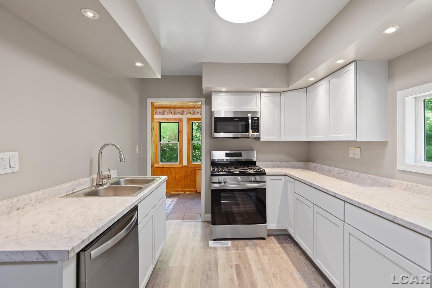 120 Sherman Street, Brooklyn, MI 49286 — Photo 12