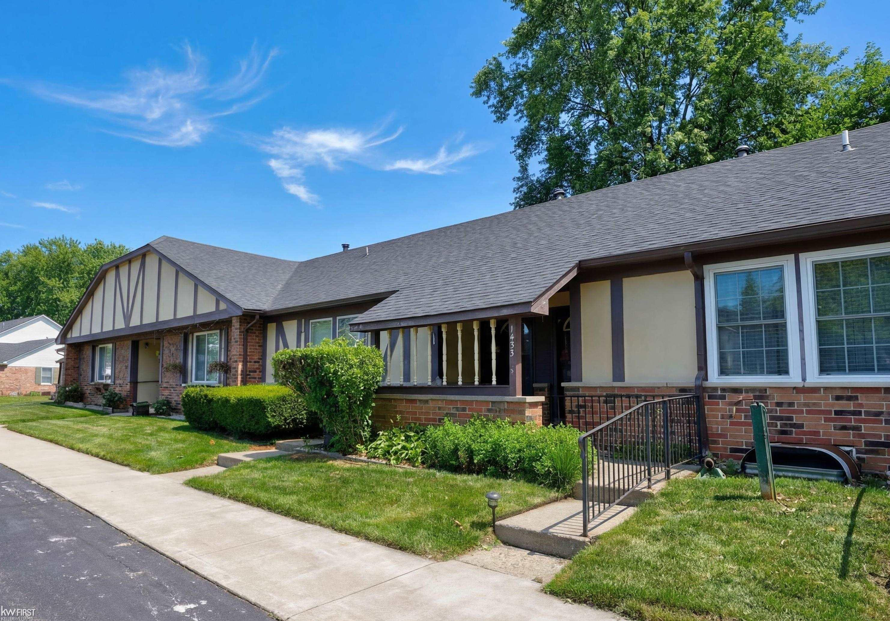 1433 Westbury Drive, Davison, MI 48423 — front exterior