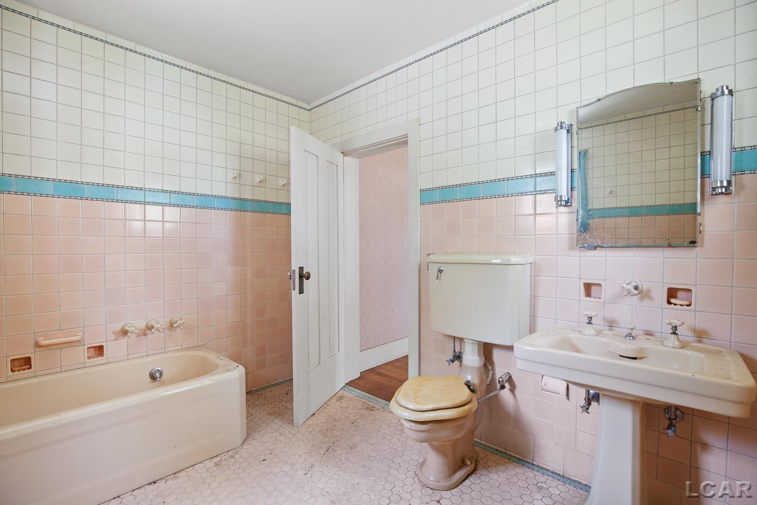 411 S Main Street, Adrian, MI 49221 — Photo 23