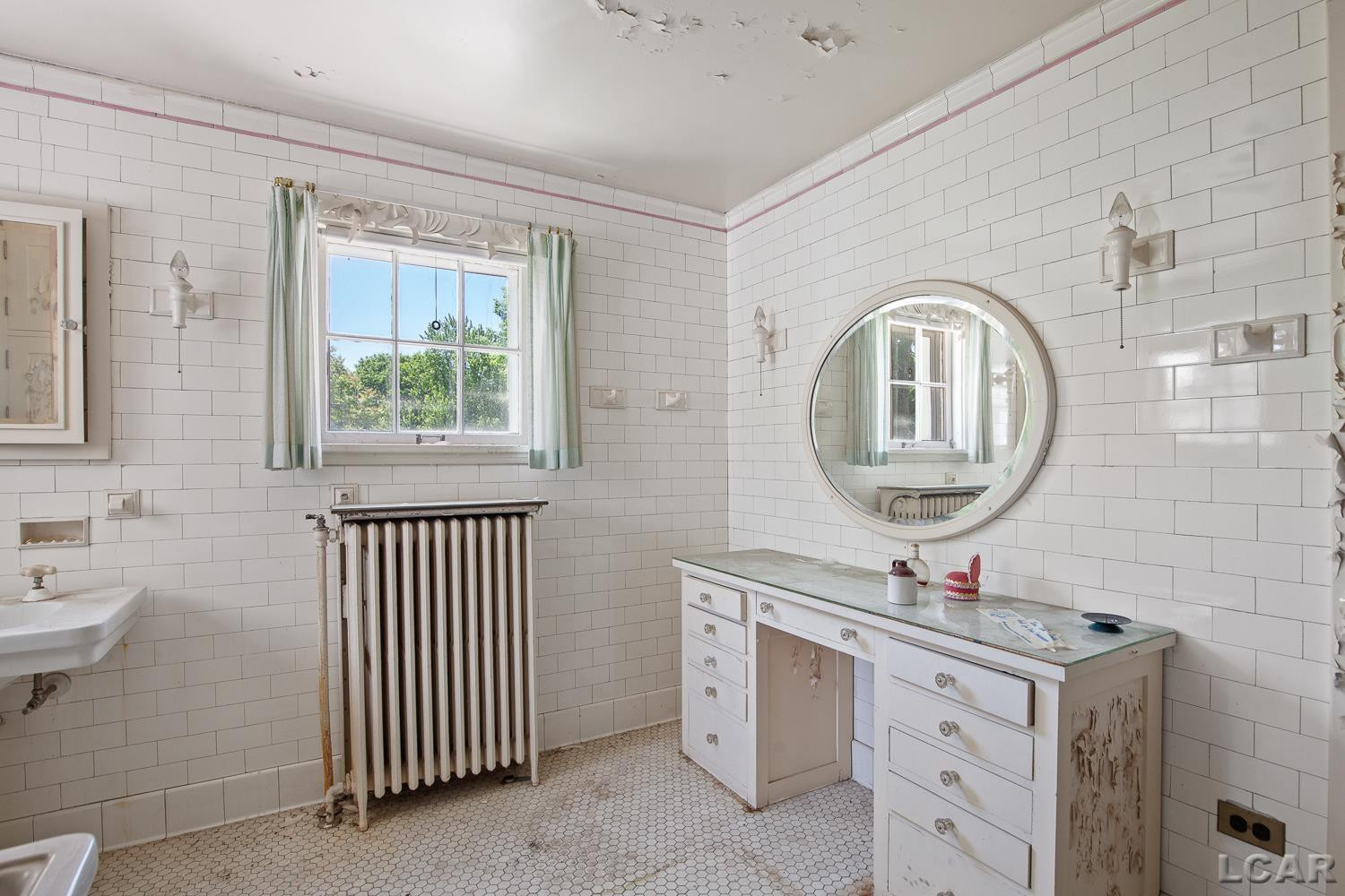 411 S Main Street, Adrian, MI 49221 — Photo 27