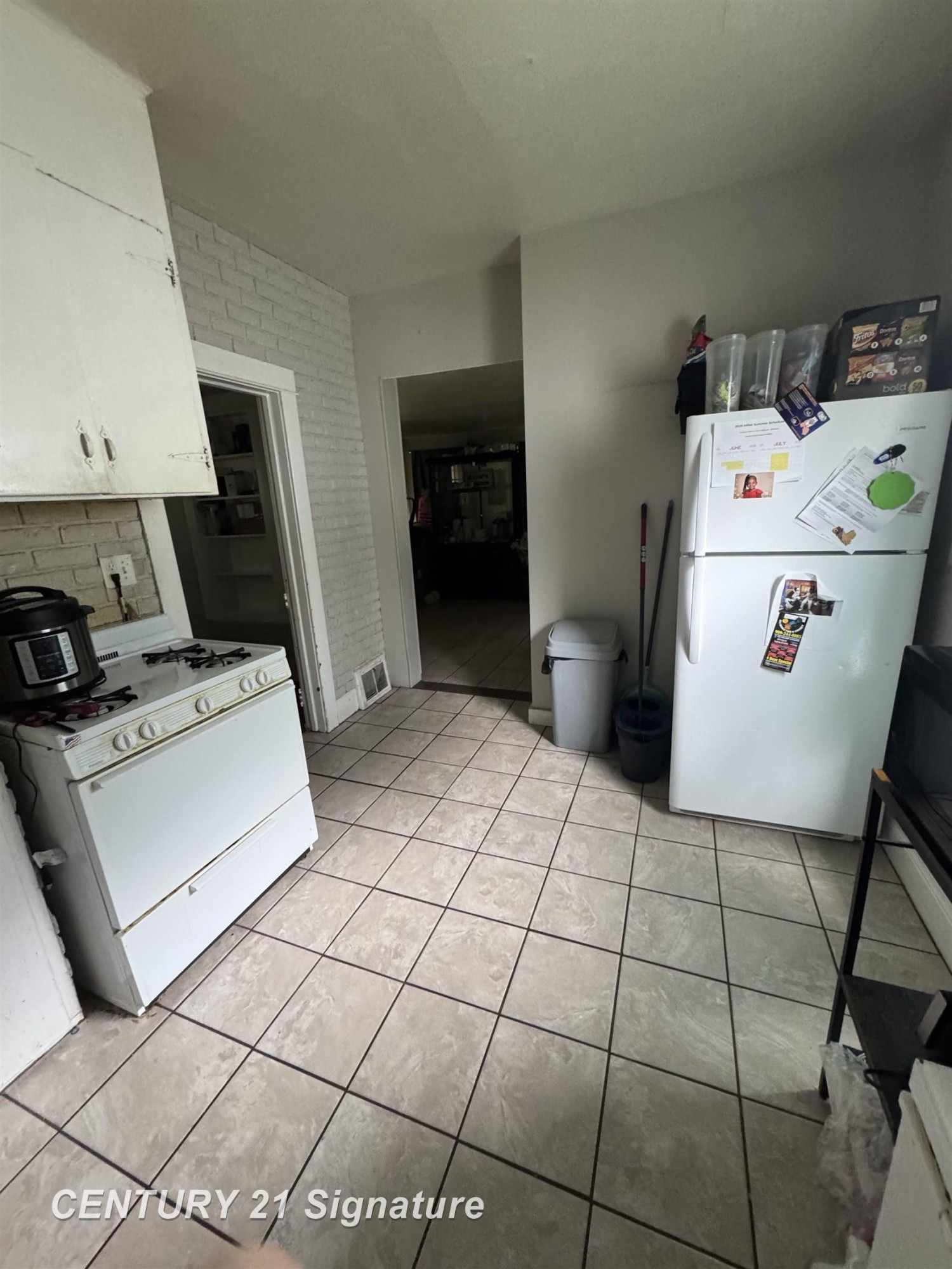 723 N Oakley Street, Saginaw, MI 48602 — Photo 8