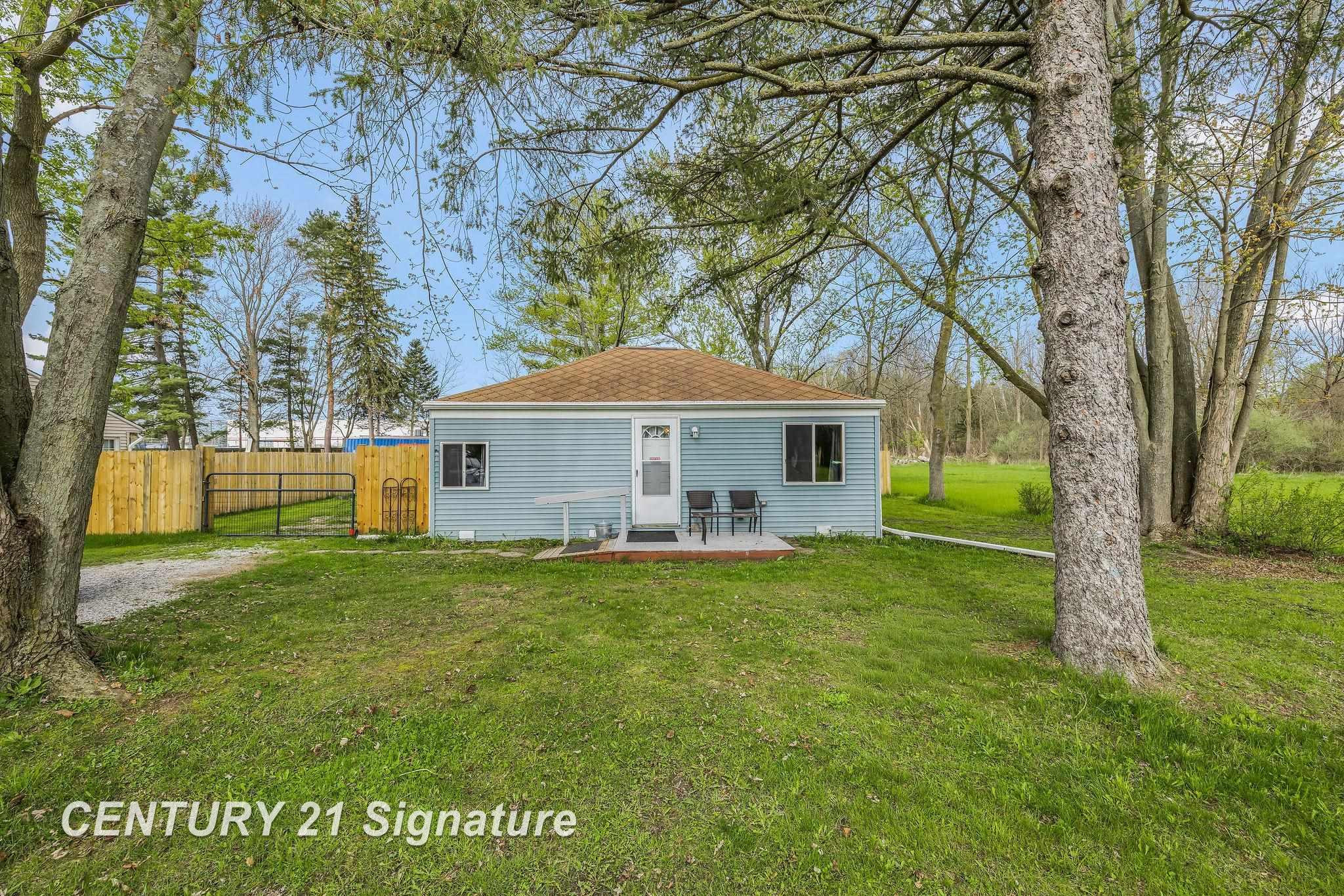 223 Harrison Drive, Saginaw, MI 48609 — Photo 2