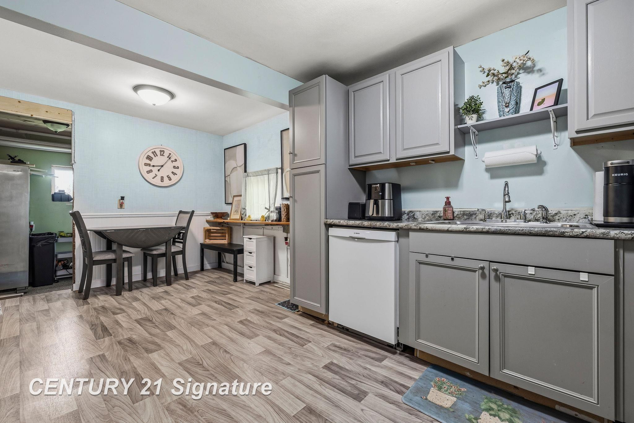 223 Harrison Drive, Saginaw, MI 48609 — Photo 3