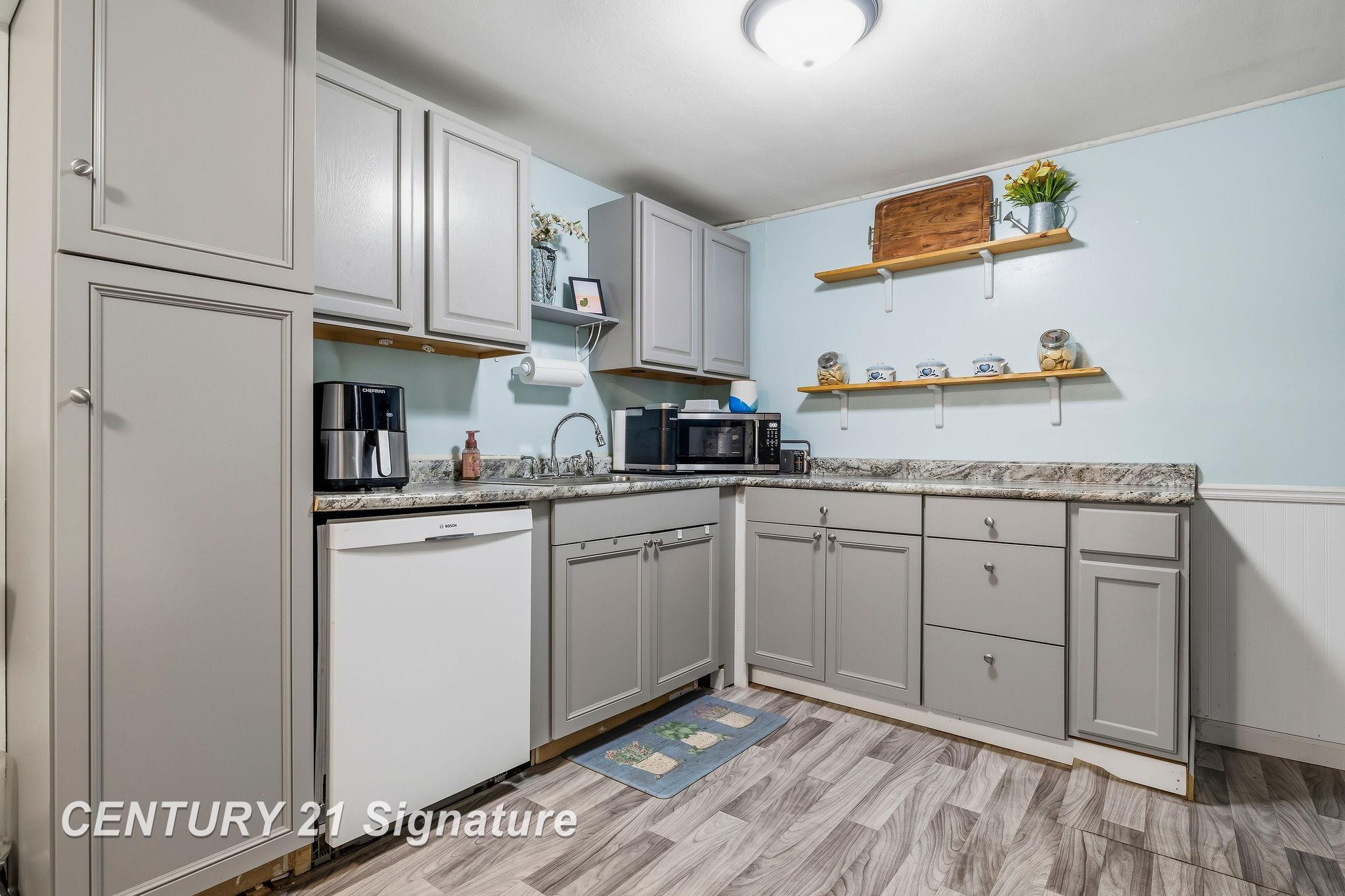 223 Harrison Drive, Saginaw, MI 48609 — Photo 4