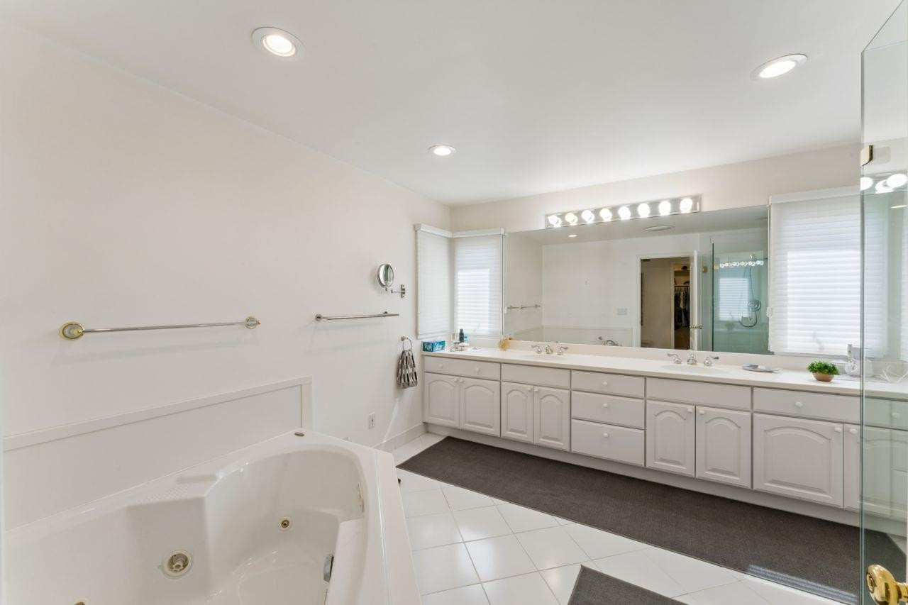 5466 Coral Ridge Drive, Grand Blanc, MI 48439 — Photo 27
