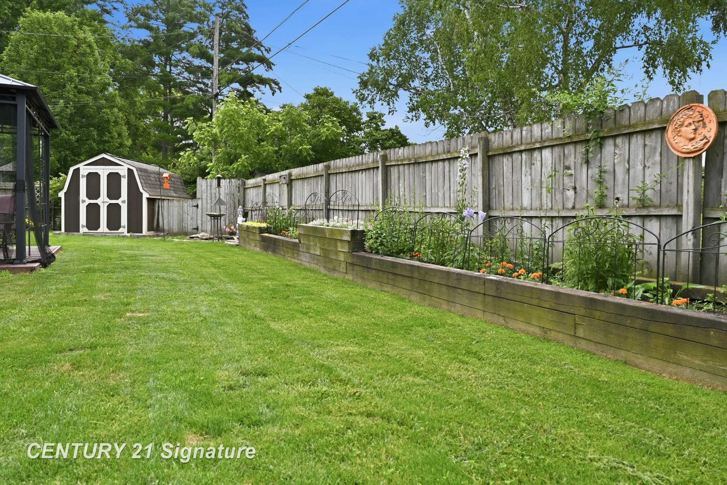 1226 Clearview Drive, Flushing, MI 48433 — Photo 57