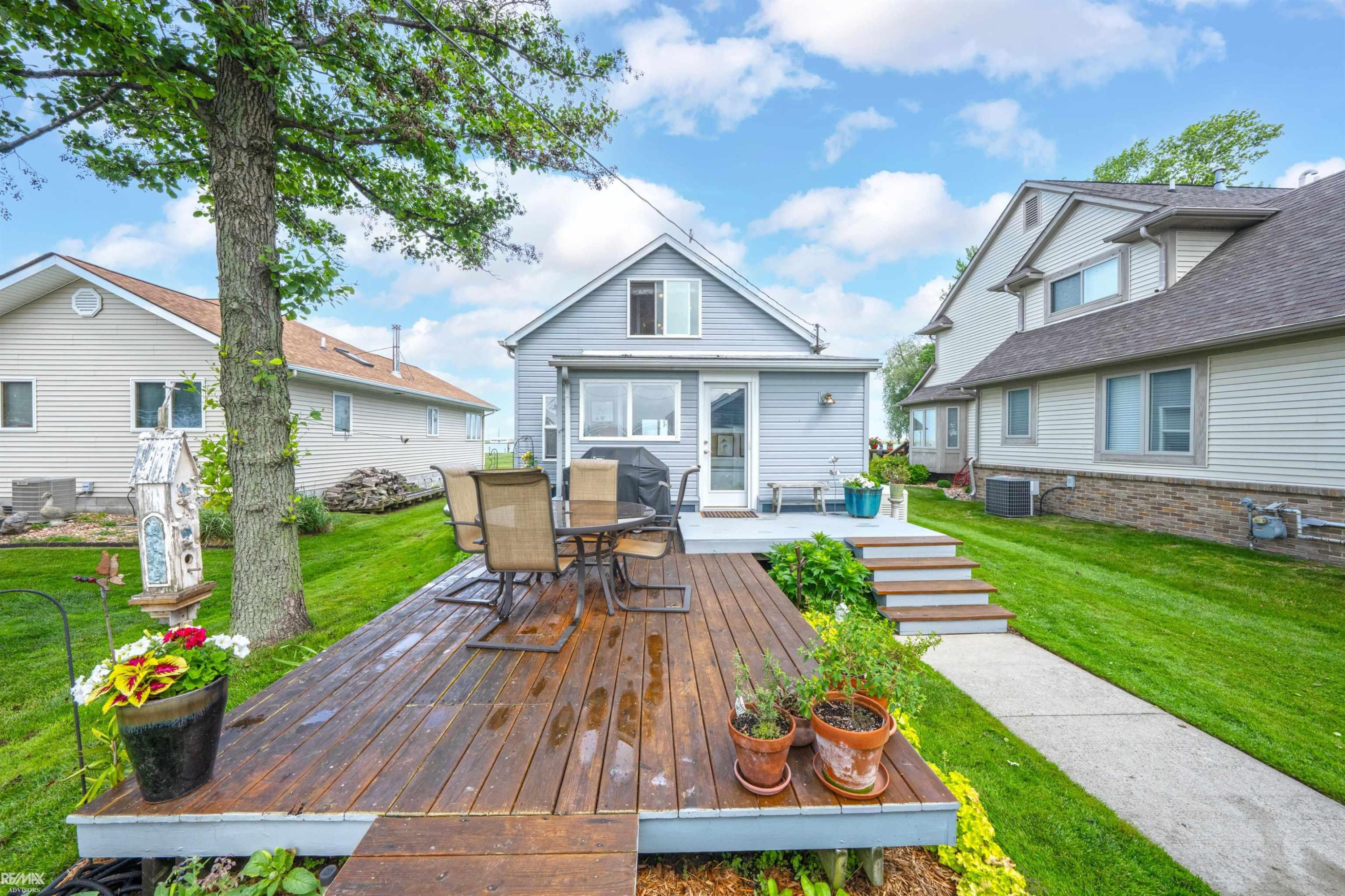 8292 Middle Channel Drive, MI 48028 — Photo 37