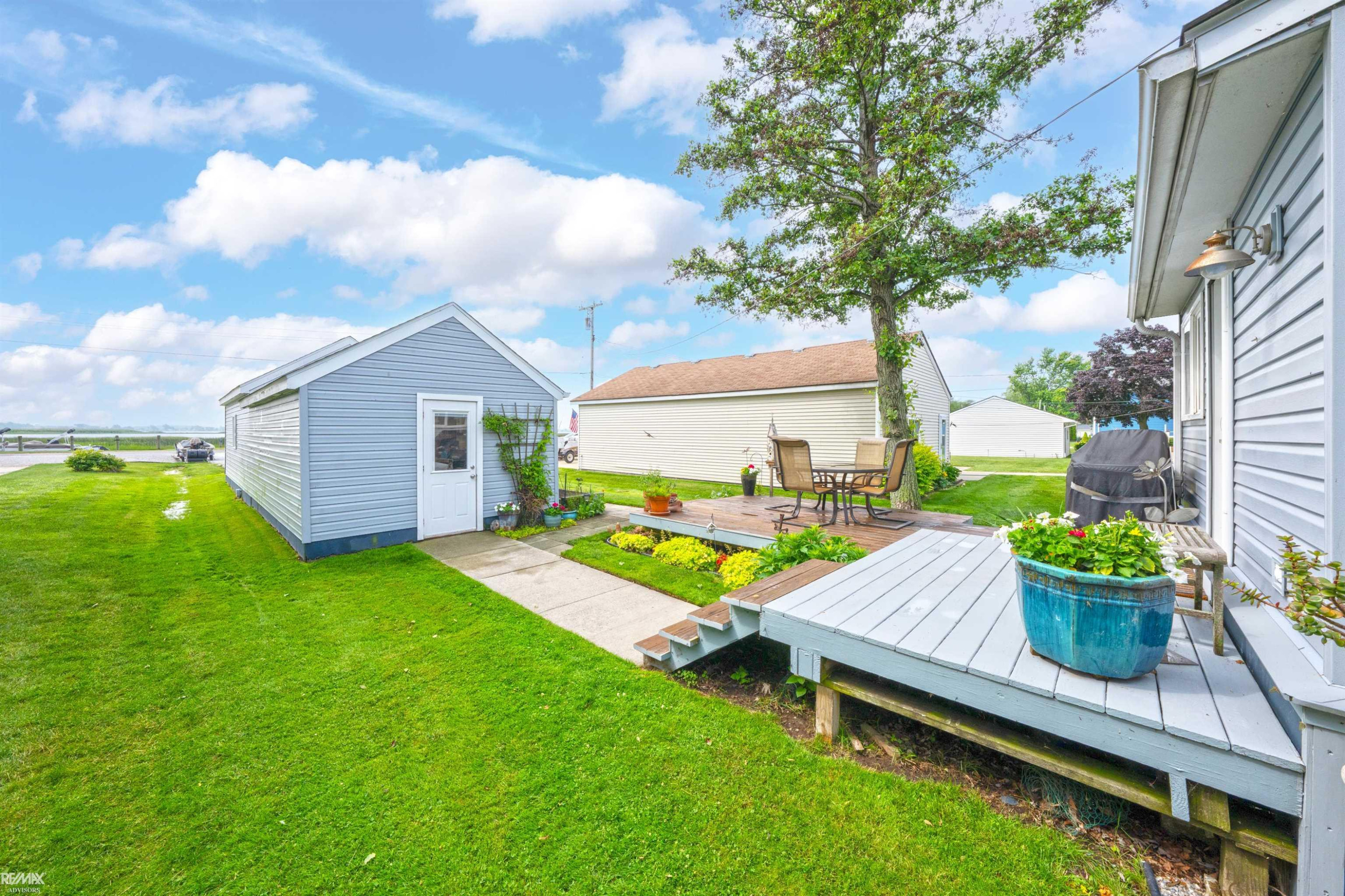 8292 Middle Channel Drive, MI 48028 — Photo 40
