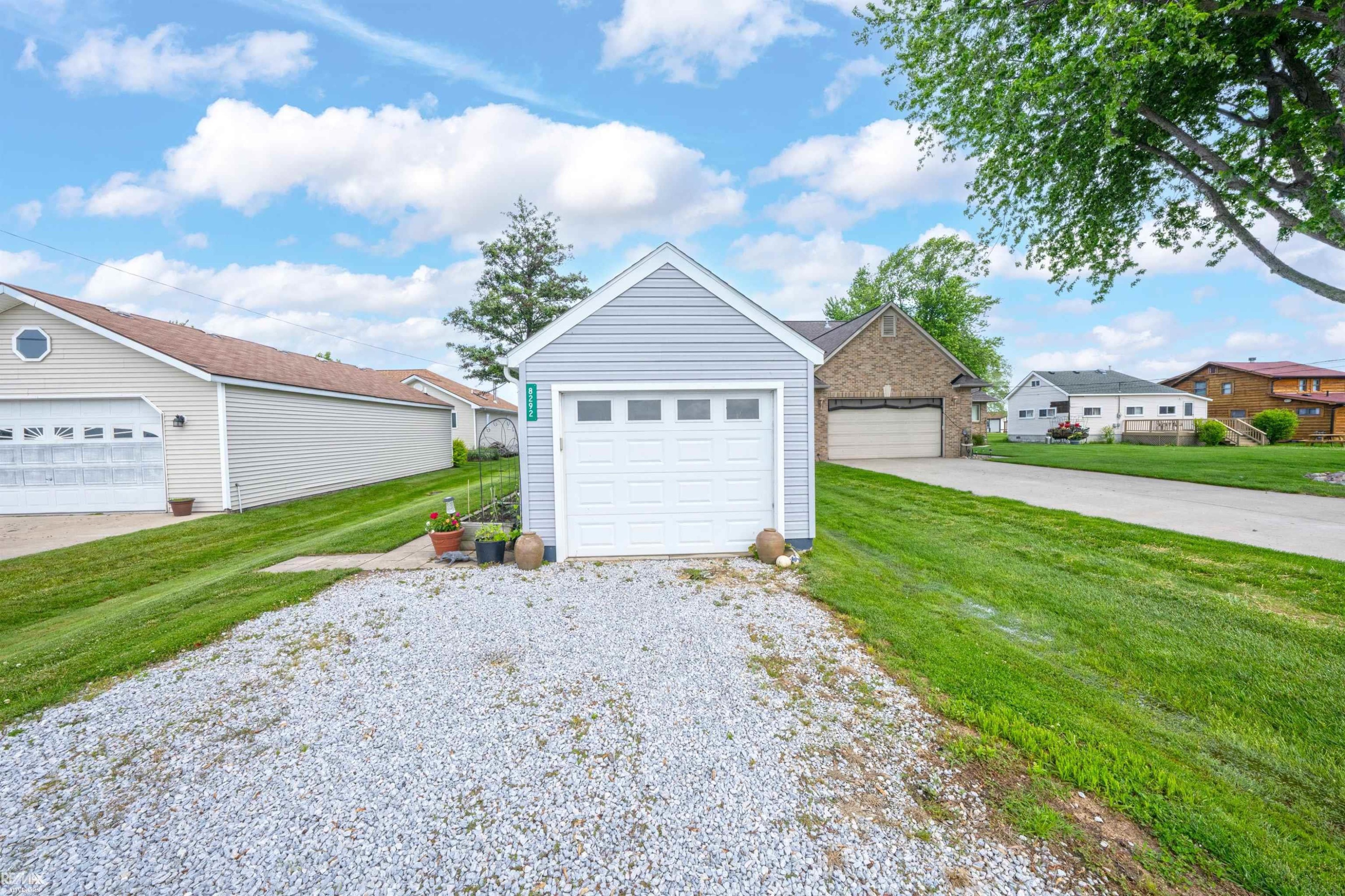 8292 Middle Channel Drive, MI 48028 — Photo 49