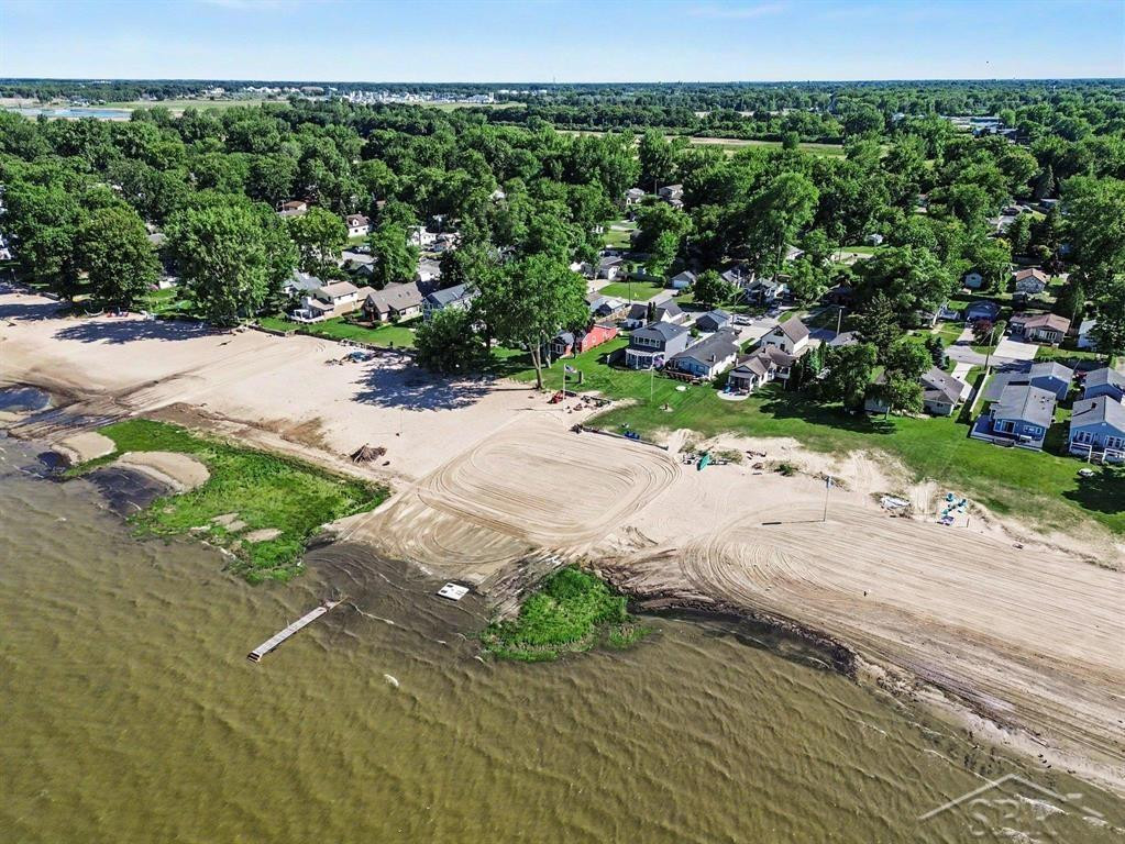 705 Bay Road, Bay City, MI 48706 — Photo 31