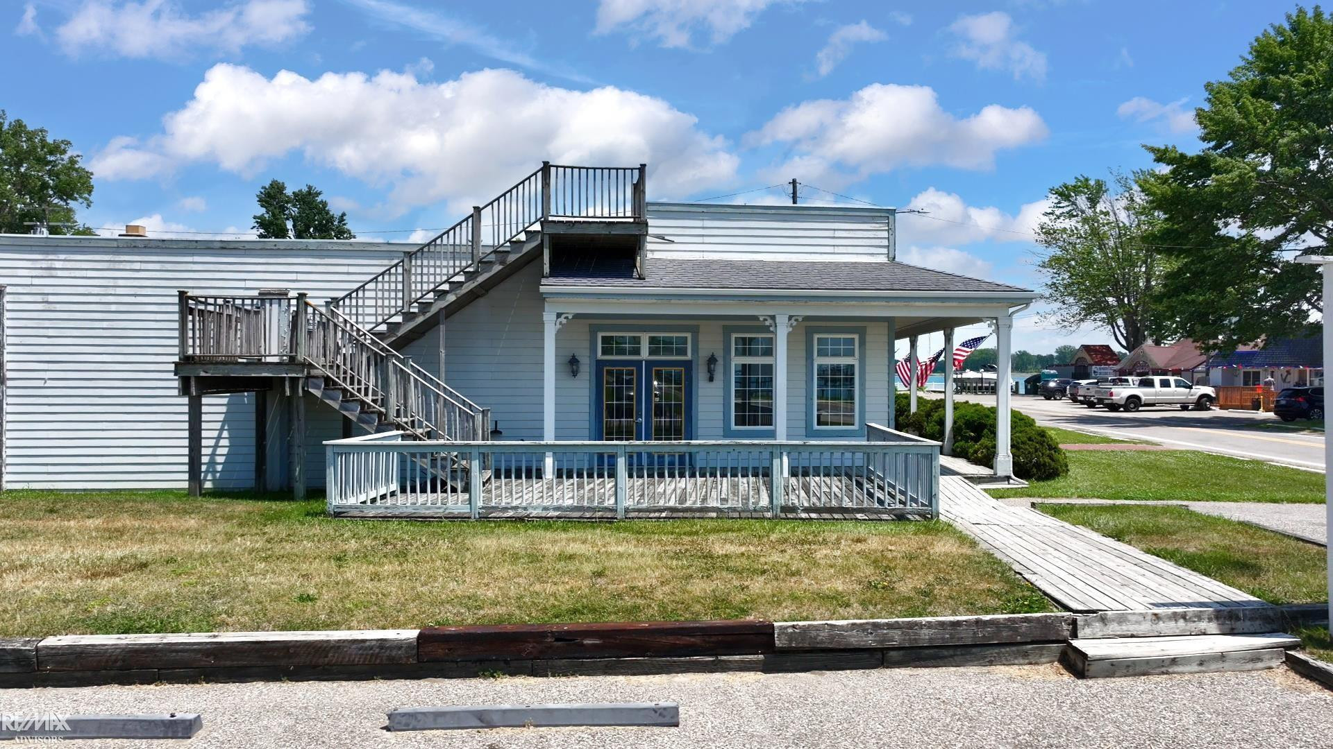 3070/3074 South Channel Drive, MI 48028 — Photo 7