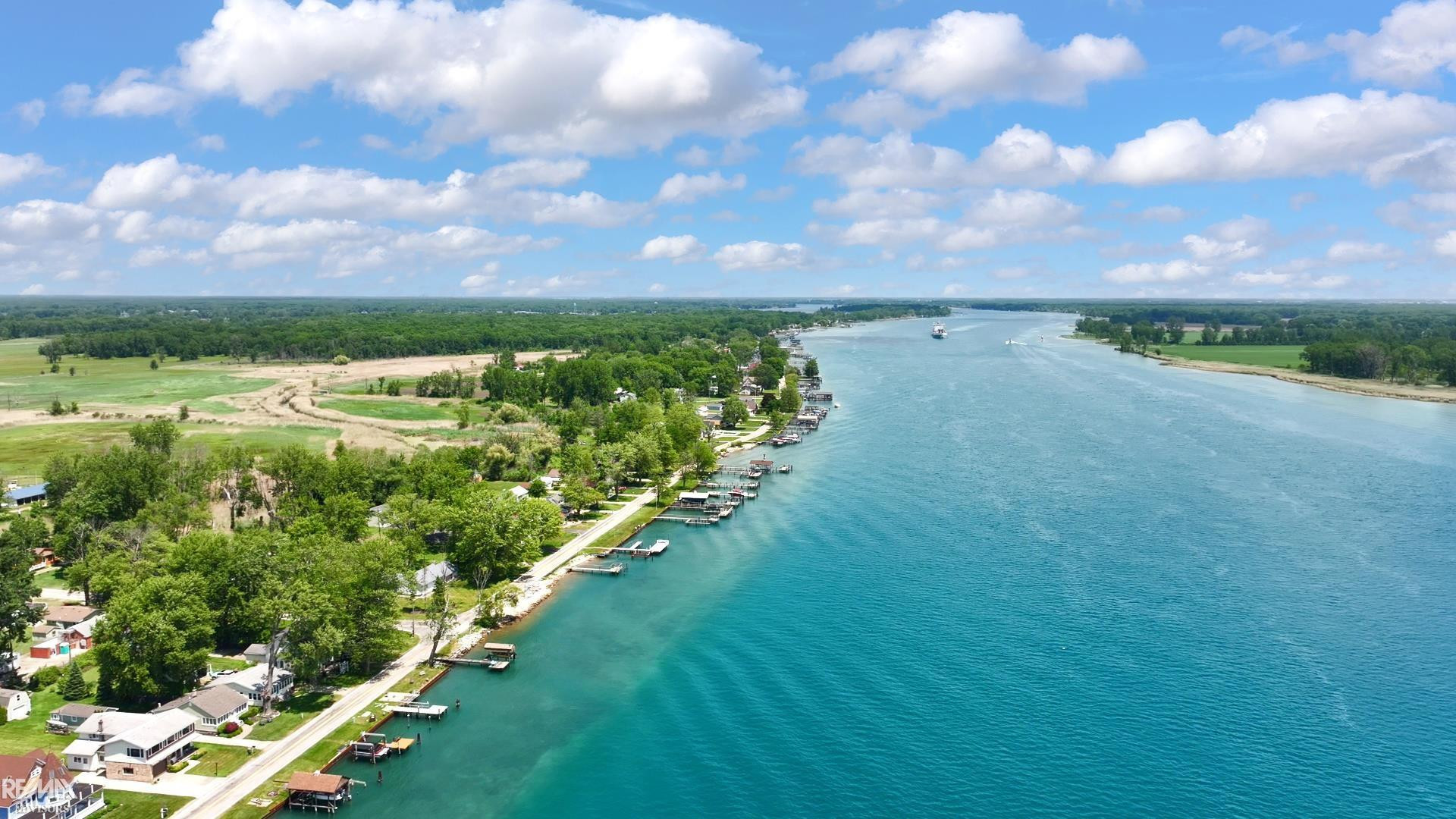 3070/3074 South Channel Drive, MI 48028 — Photo 13
