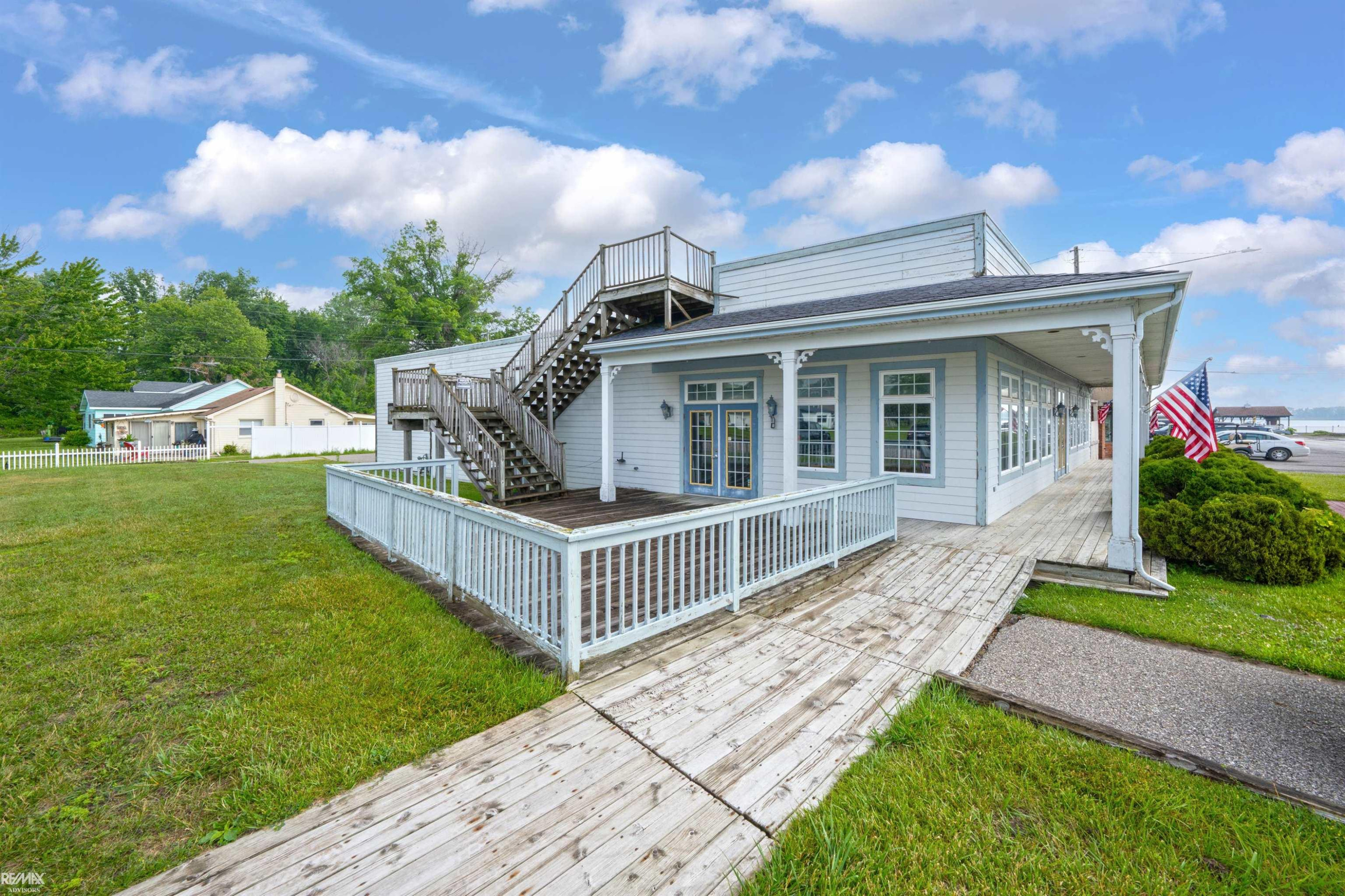 3070/3074 South Channel Drive, MI 48028 — Photo 21