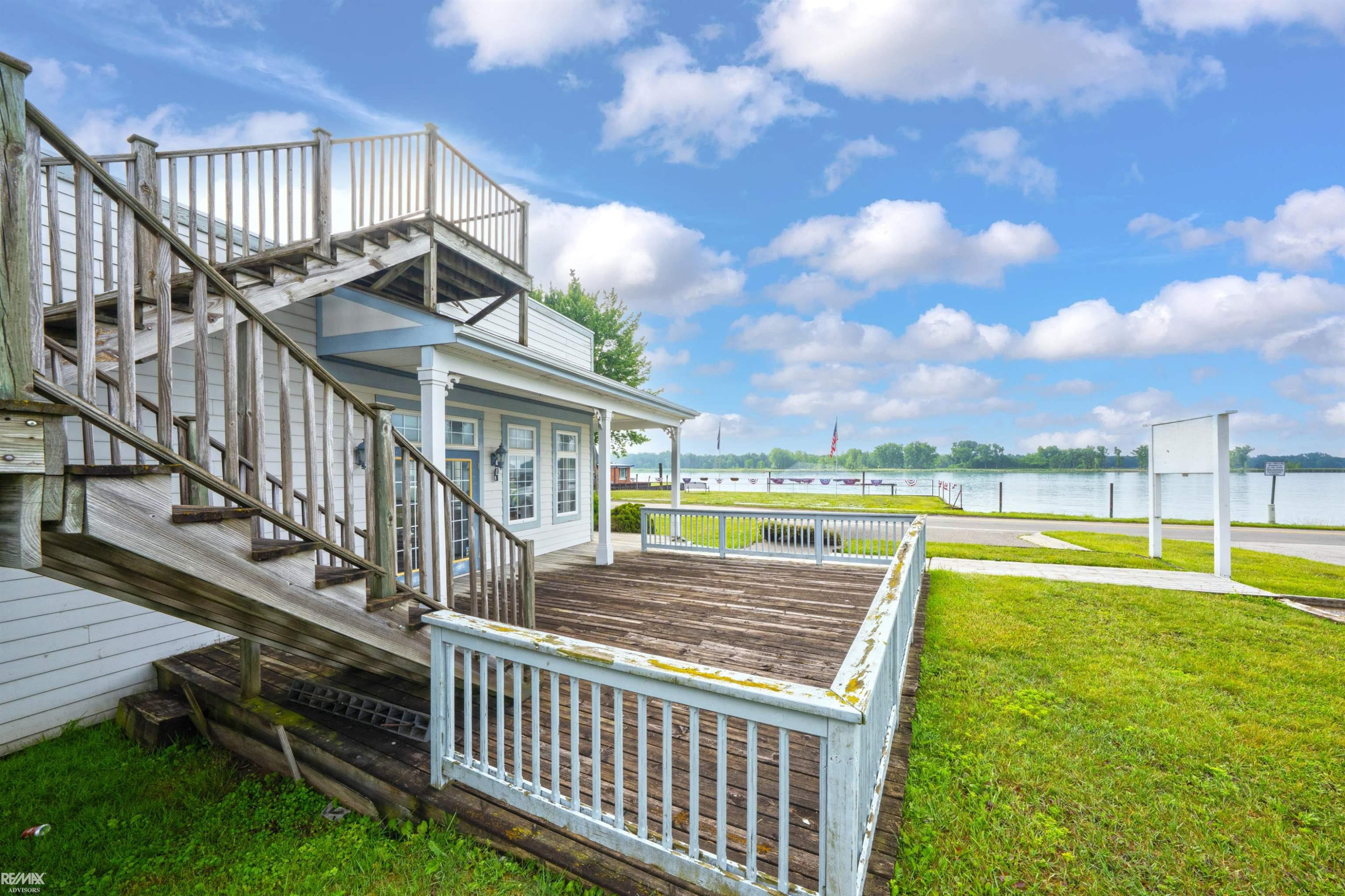 3070/3074 South Channel Drive, MI 48028 — Photo 25