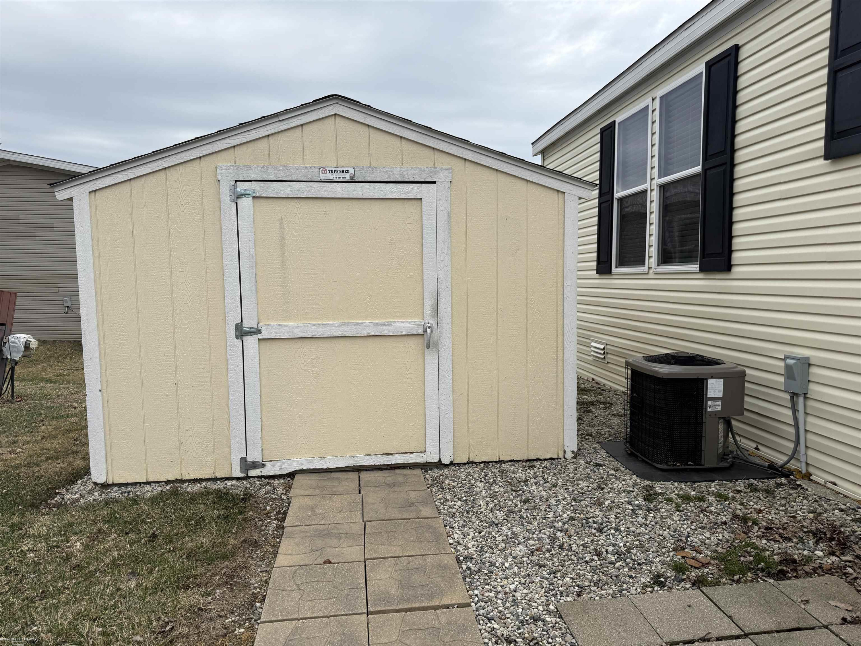 4539 Carlton Road, Sterling Heights, MI 48310 — Photo 18