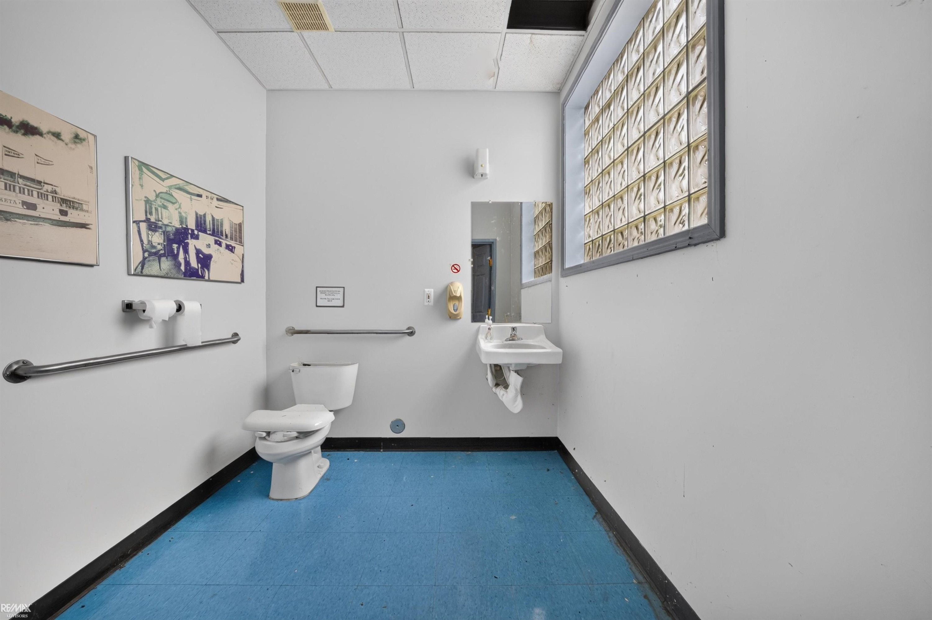 3070/3074 South Channel Drive, MI 48028 — Photo 56