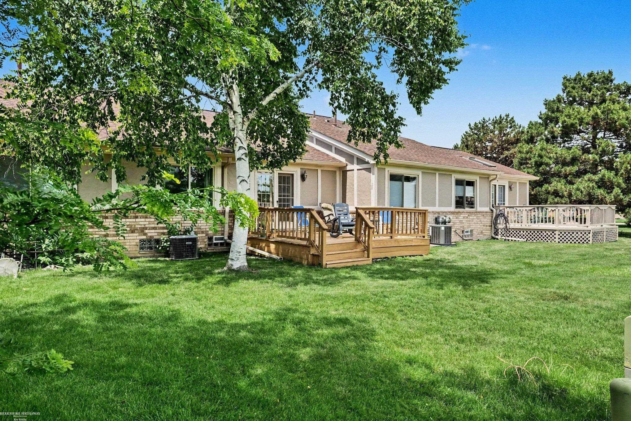 42278 Hidden Brook Drive, Clinton Twp, MI 48038 — Photo 3