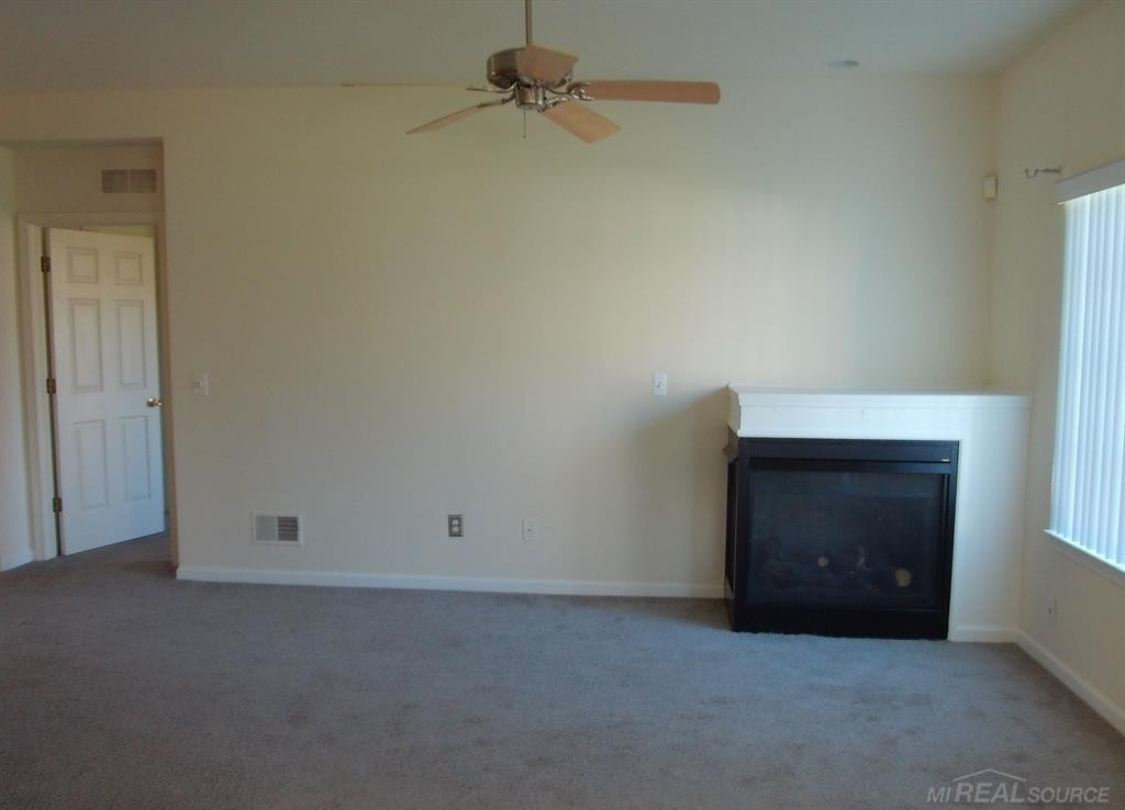 2009 Monarch Drive, Utica, MI 48316 — Photo 3