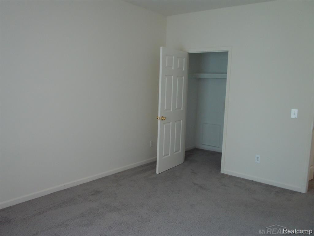2009 Monarch Drive, Utica, MI 48316 — Photo 9