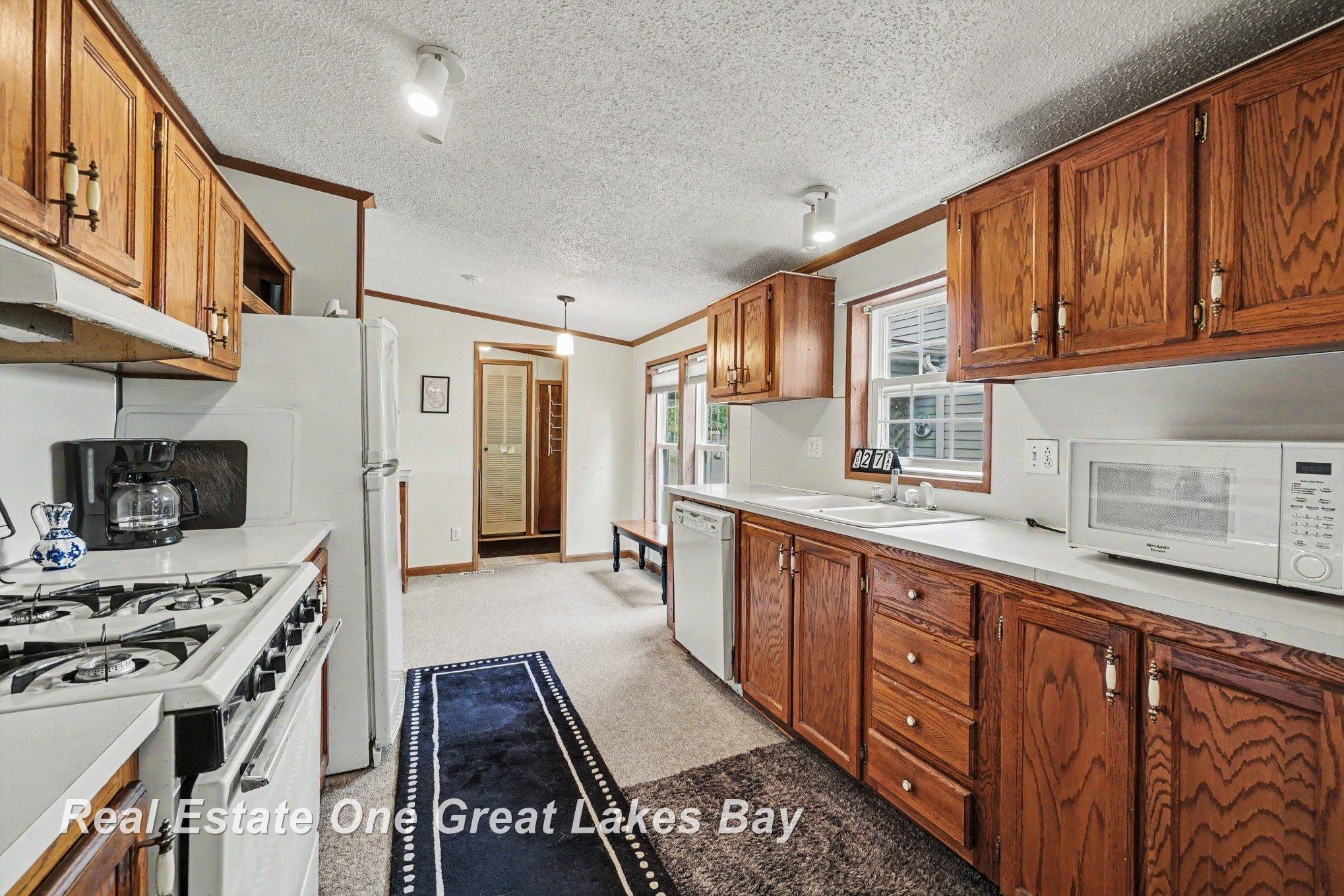 760 Doro Lane, Saginaw, MI 48604 — Photo 10