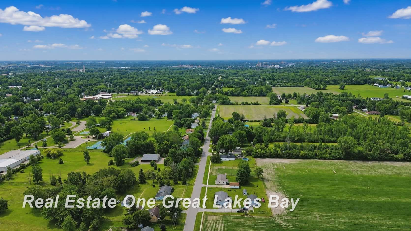 760 Doro Lane, Saginaw, MI 48604 — Photo 30
