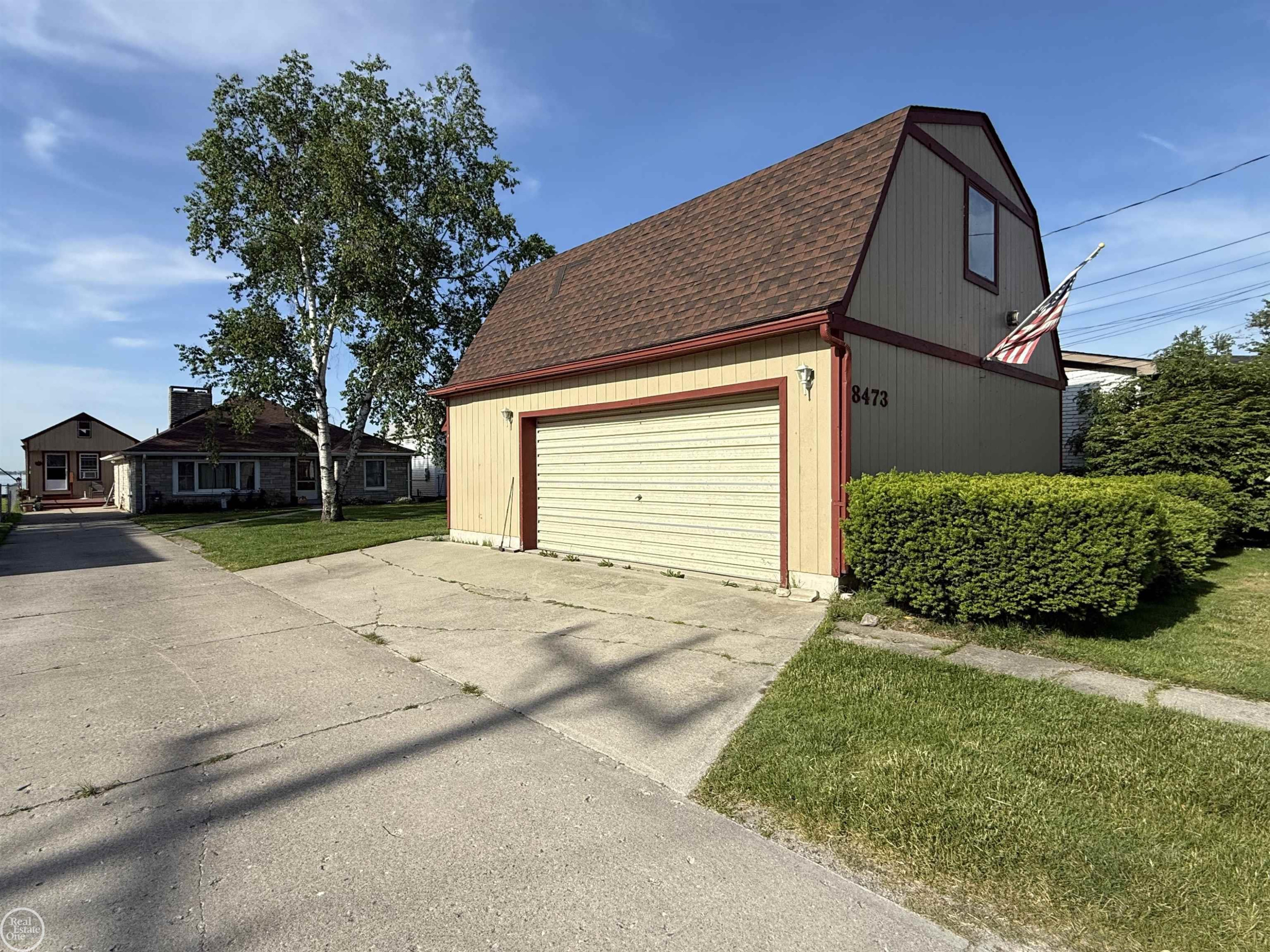 8473 Dixie Highway, MI — Photo 25