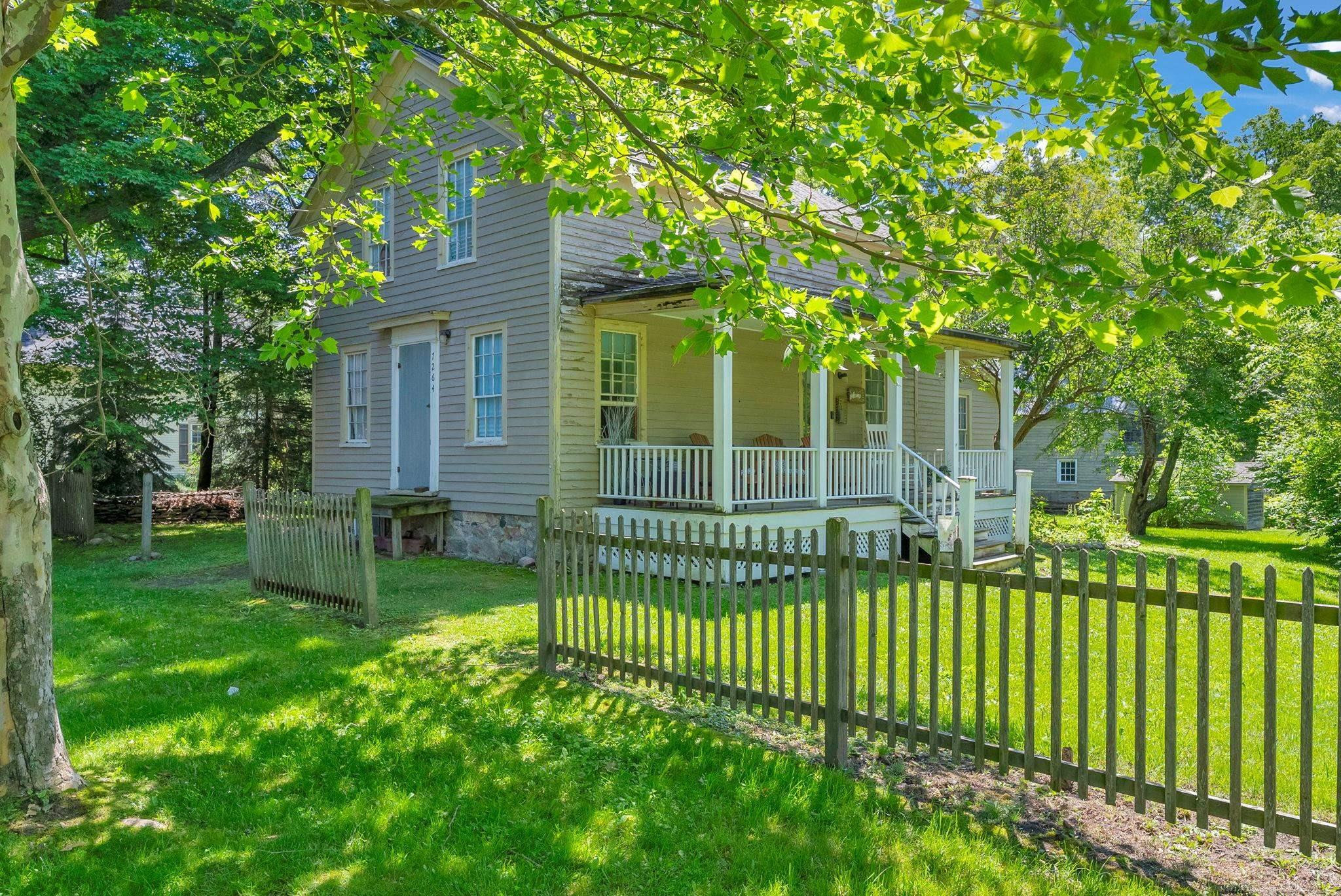 5699 Main Street, Lexington, MI 48450